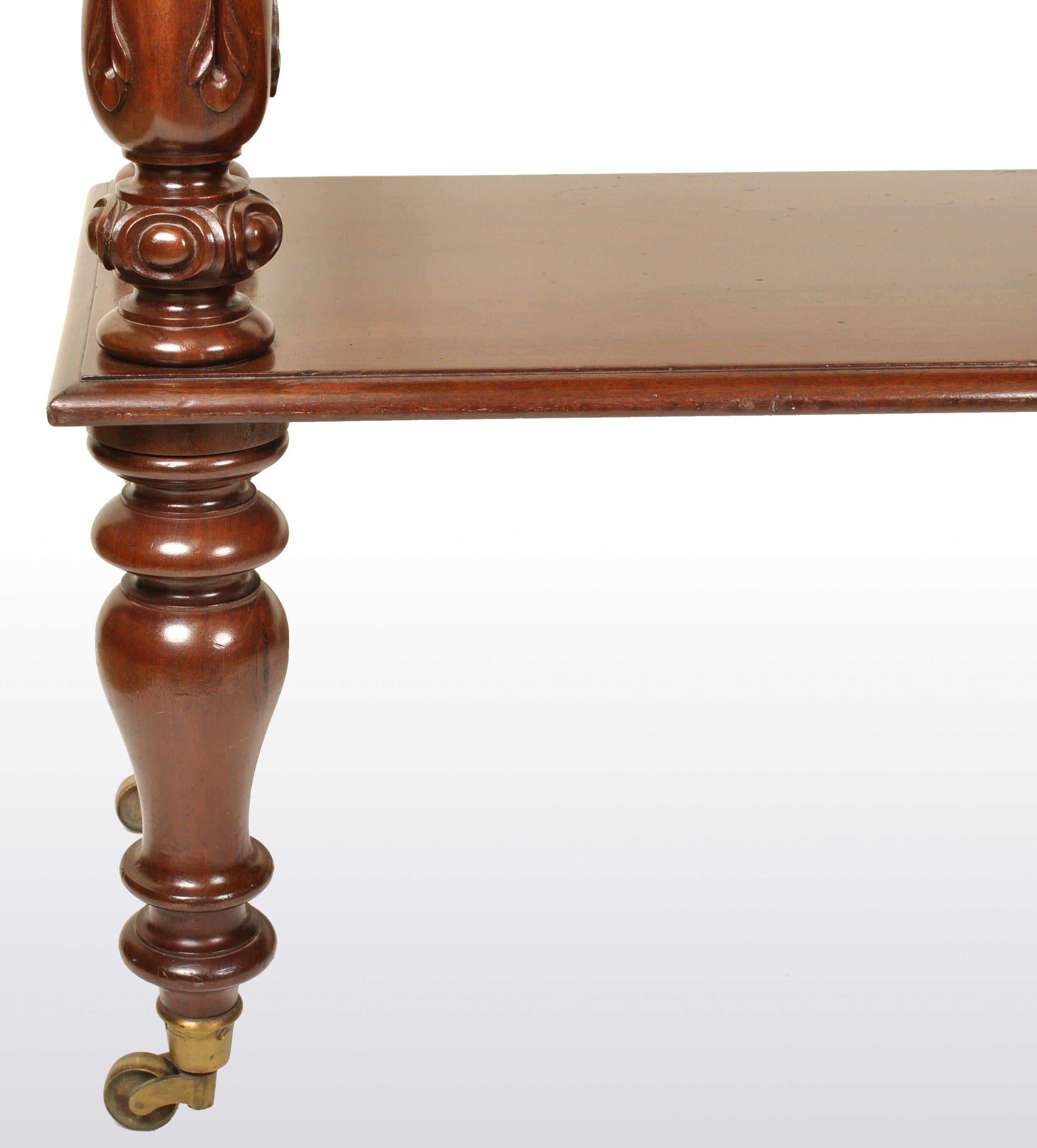 Antique William IV Mahogany Dumb-Waiter / Server / Table, circa 1830 In Good Condition In Portland, OR