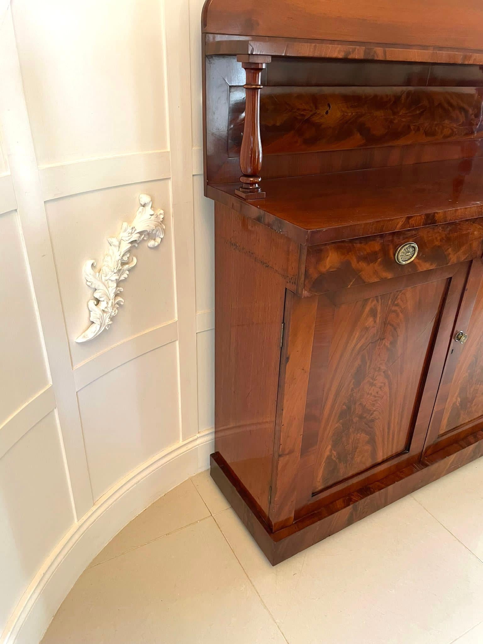 Antique William IV Quality Figured Mahogany Sideboard For Sale 2