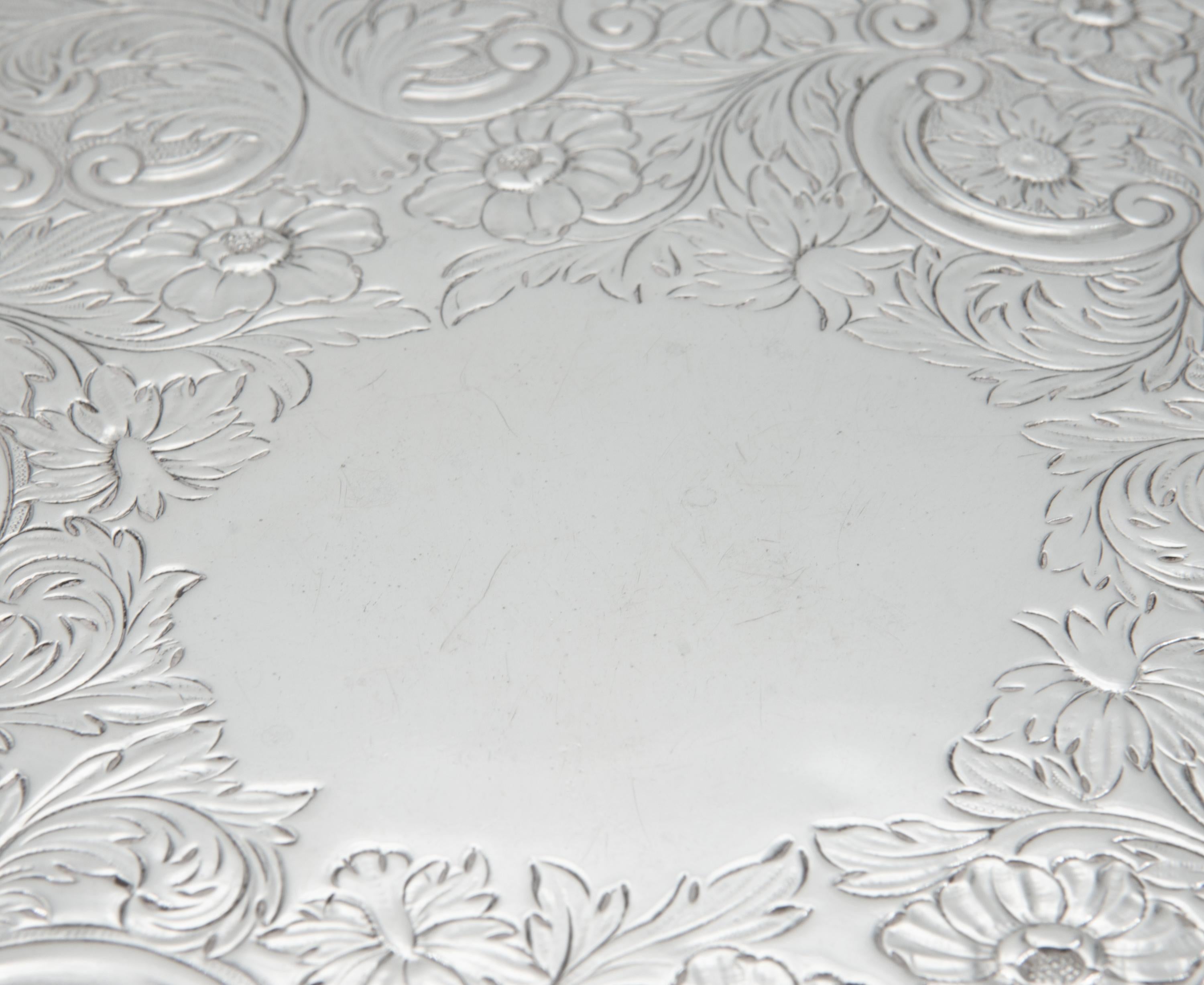 Antique William IV Sterling Silver Flat-Chased Waiter Tray London 1831 For Sale 4