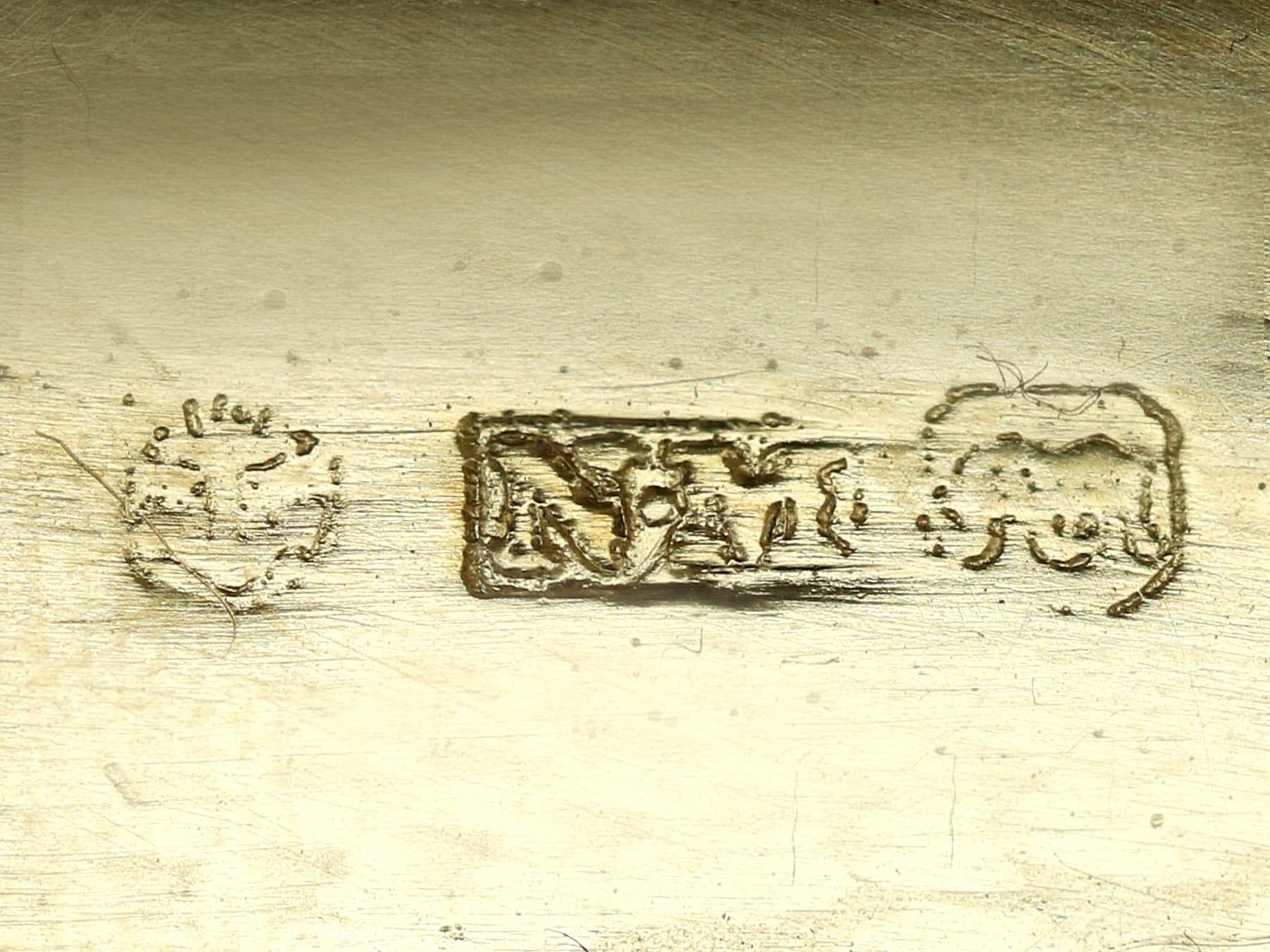 Antigua vinagrera dorada de plata de ley (1835) en venta 4