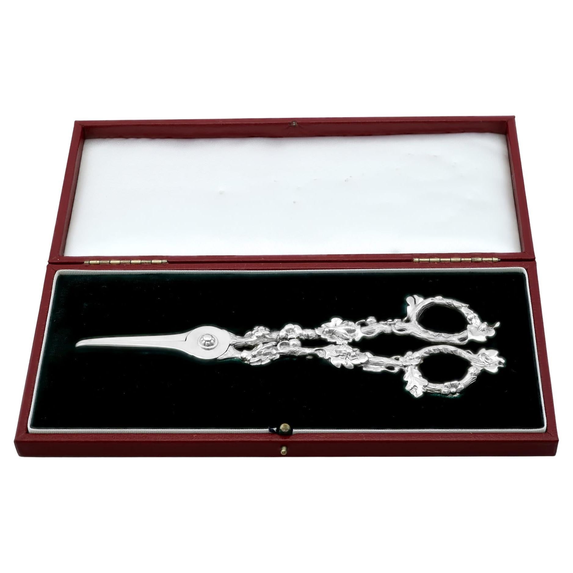 Antique William IV Sterling Silver Grape Shears by Paul Storr For Sale