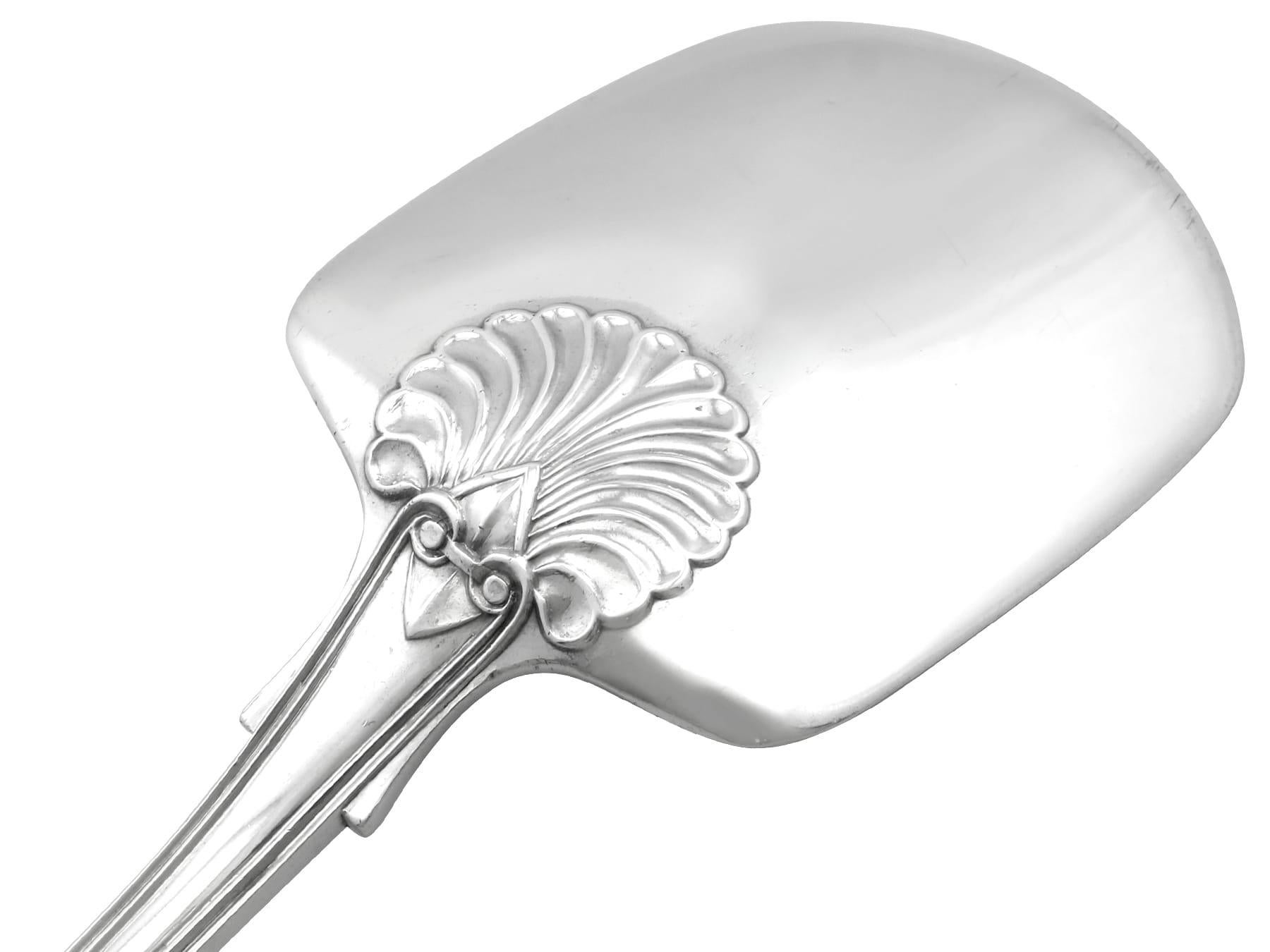 Antique William IV Sterling Silver Ice Cream Server In Excellent Condition For Sale In Jesmond, Newcastle Upon Tyne