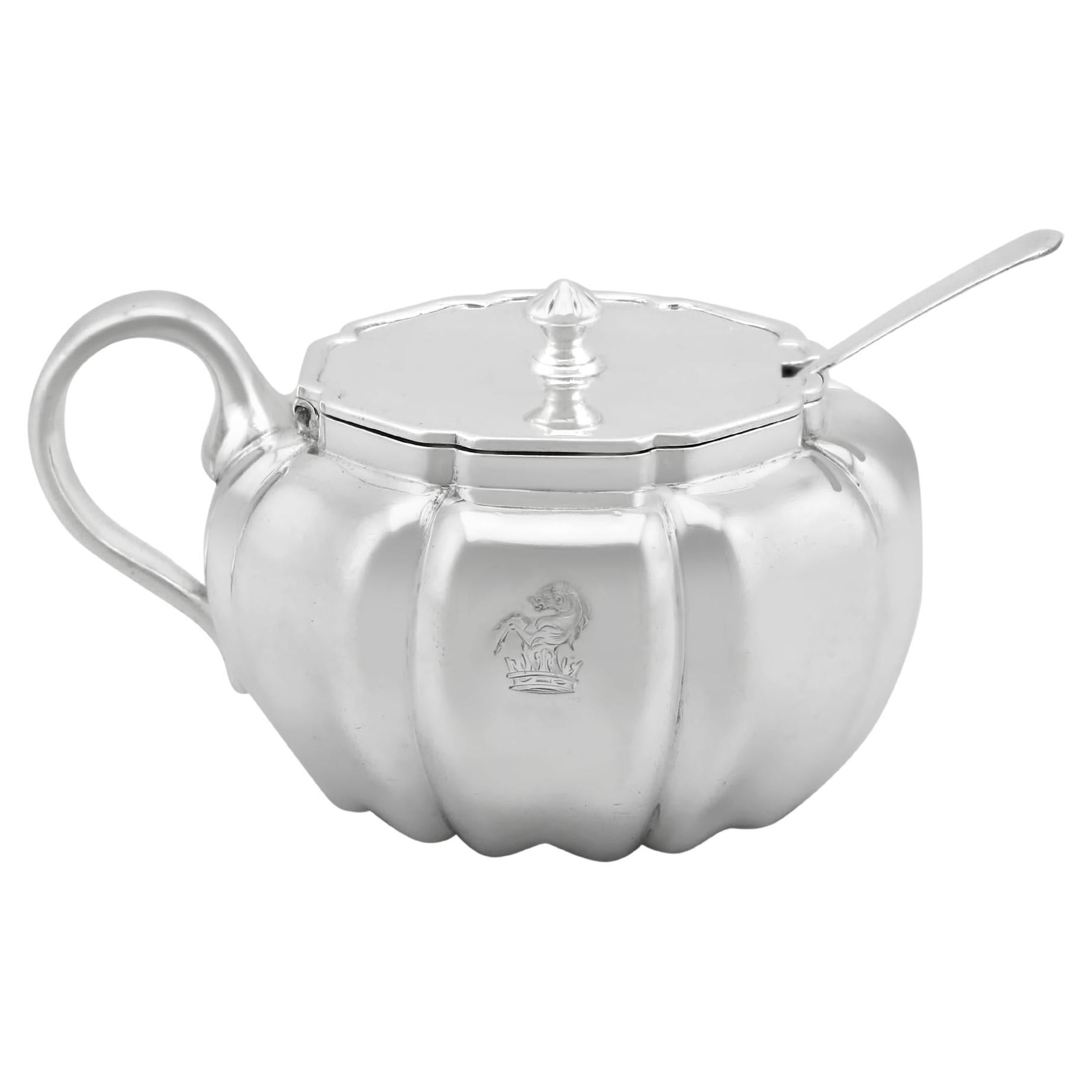 Antiguo tarro de mostaza de plata de ley (1835)