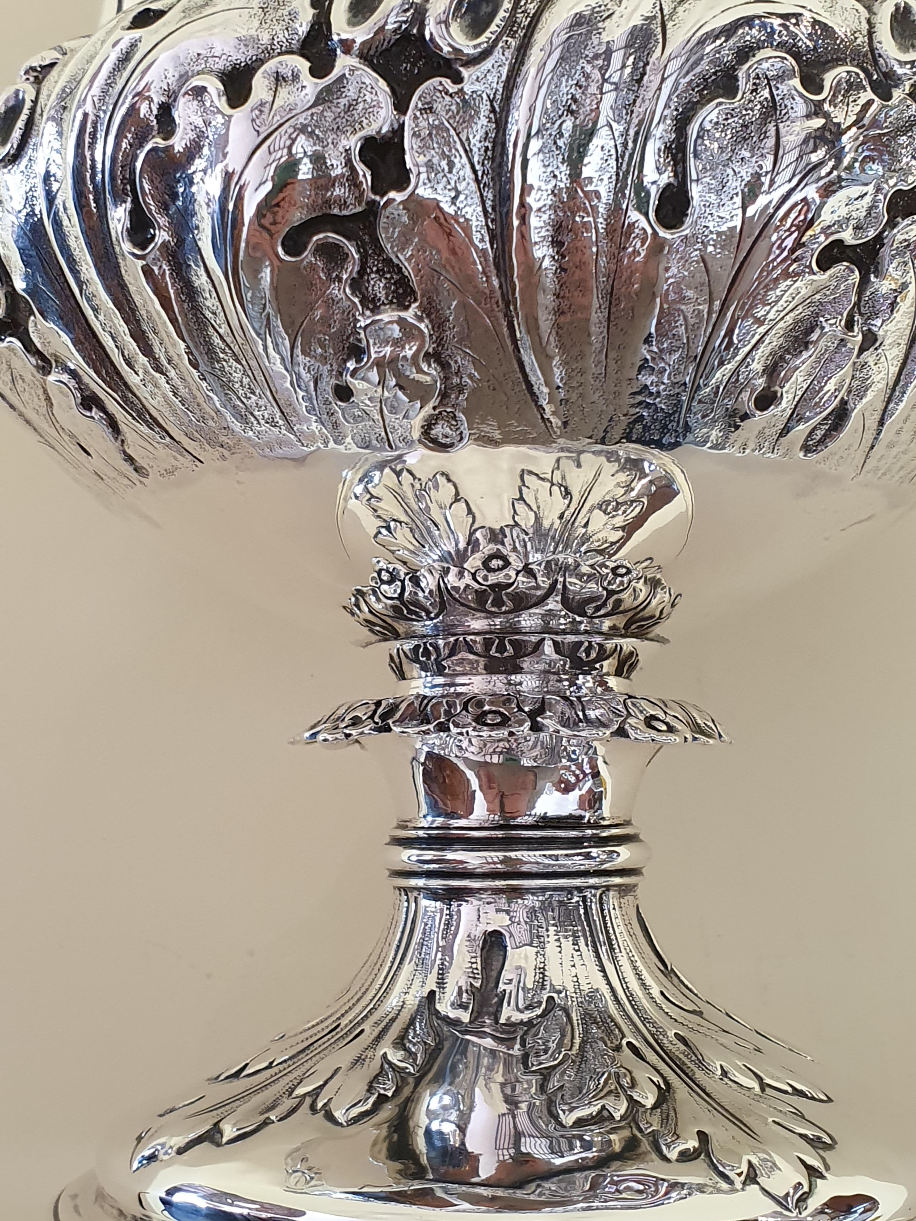 Antique William IV Sterling Silver Presentation Cup, London, England, 1835 For Sale 3