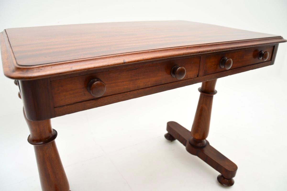 Ancienne table à écrire / bureau William IV en vente 3