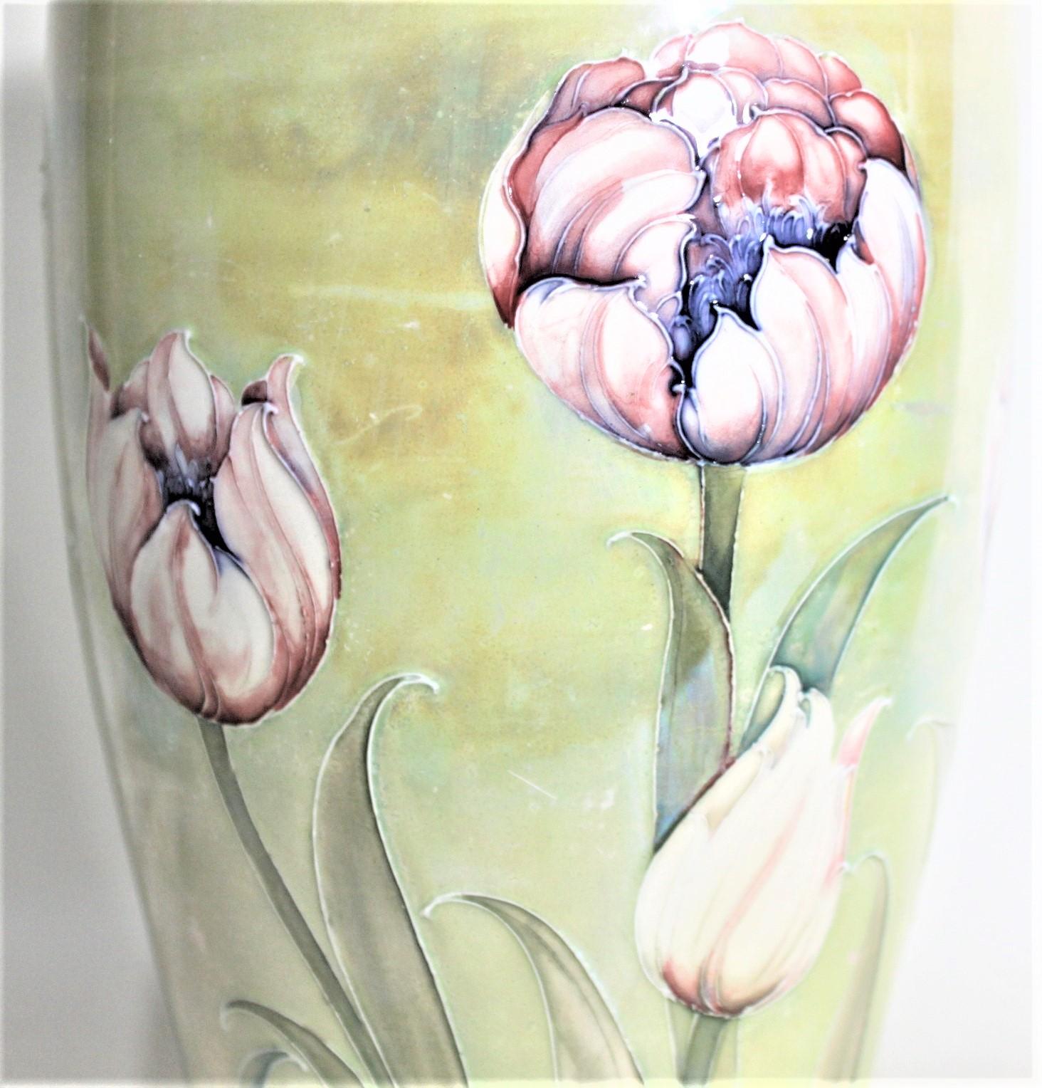 Antique William Moorcroft Art Pottery Tulip Patterned Vase with Lustre Glaze For Sale 3