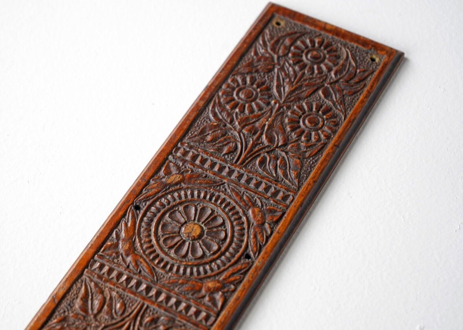 Antique William Morris Style Wooden Hand Carved Finger Plates Door Push Panels In Good Condition In Dorchester, GB