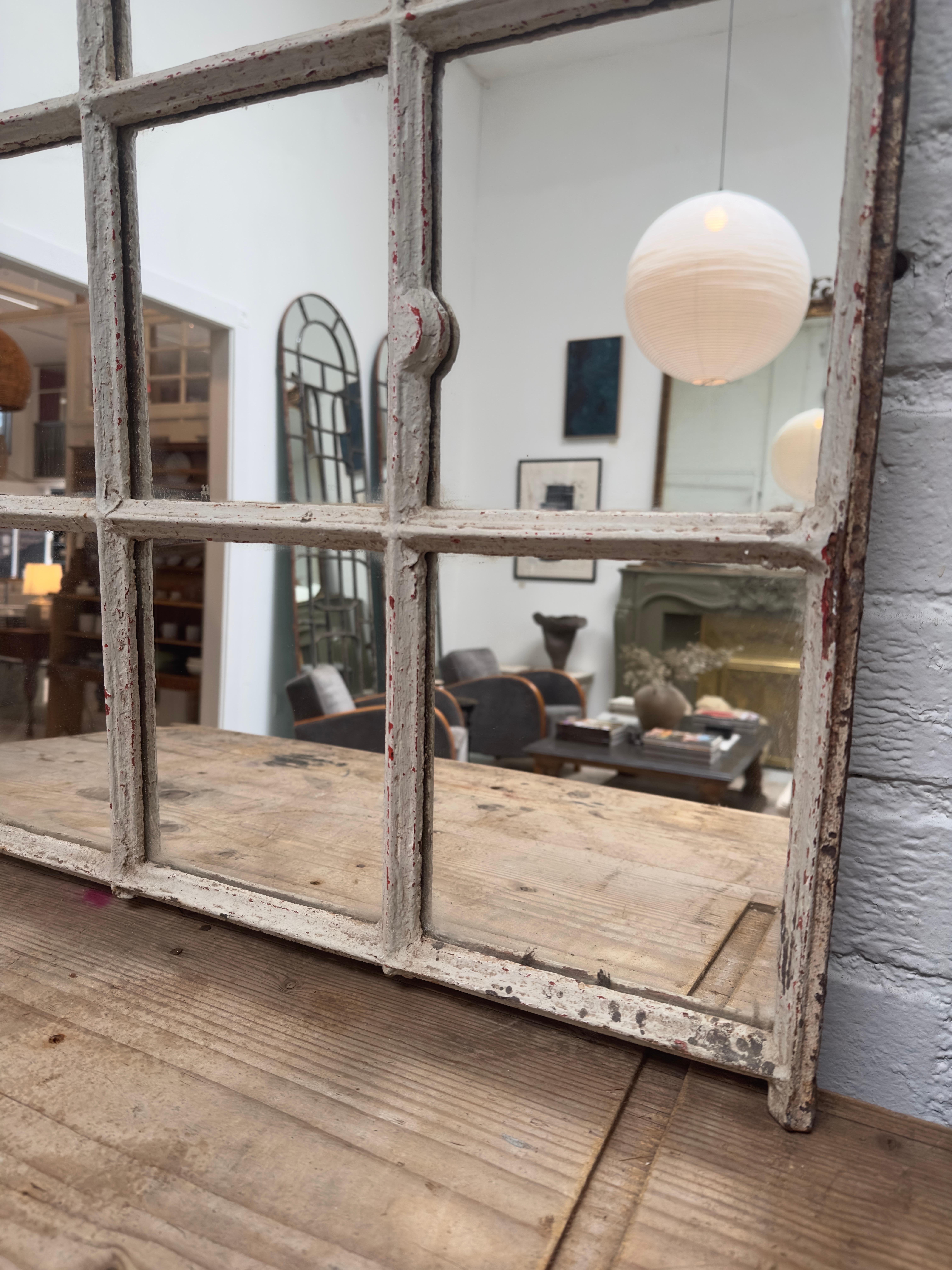 Antique Window Mirror In Good Condition In Los Angeles, CA