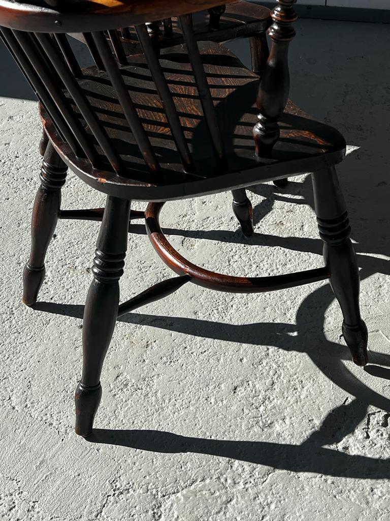 Antique Windsor archair, English,  1900 In Good Condition For Sale In Saint Rémy de Provence, FR