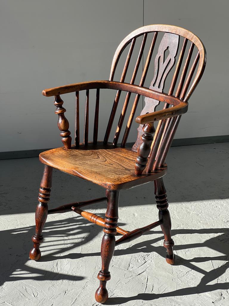 Antique Windsor archair, English,  1900 For Sale 1
