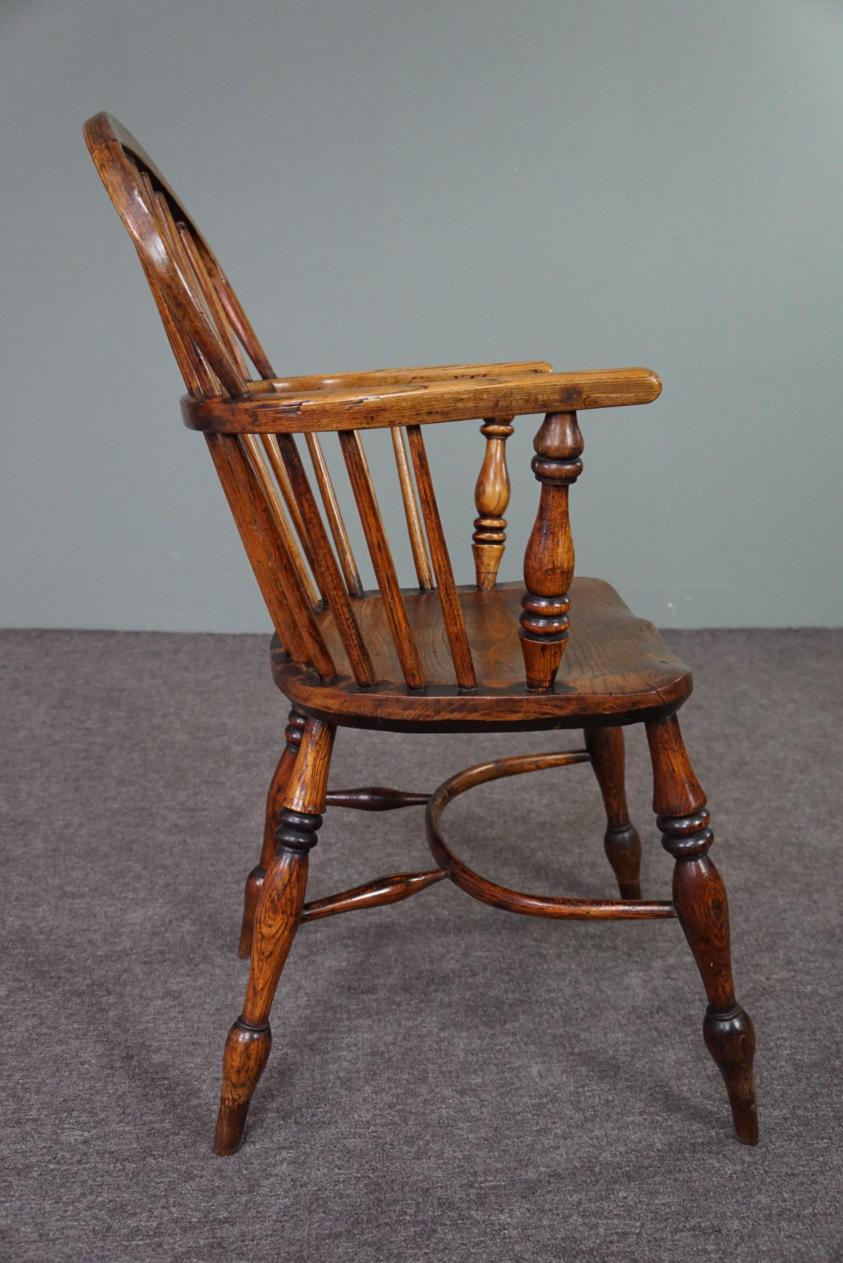 Antique Windsor chair/armchair, English Low Back, 18th century In Good Condition For Sale In Harderwijk, NL