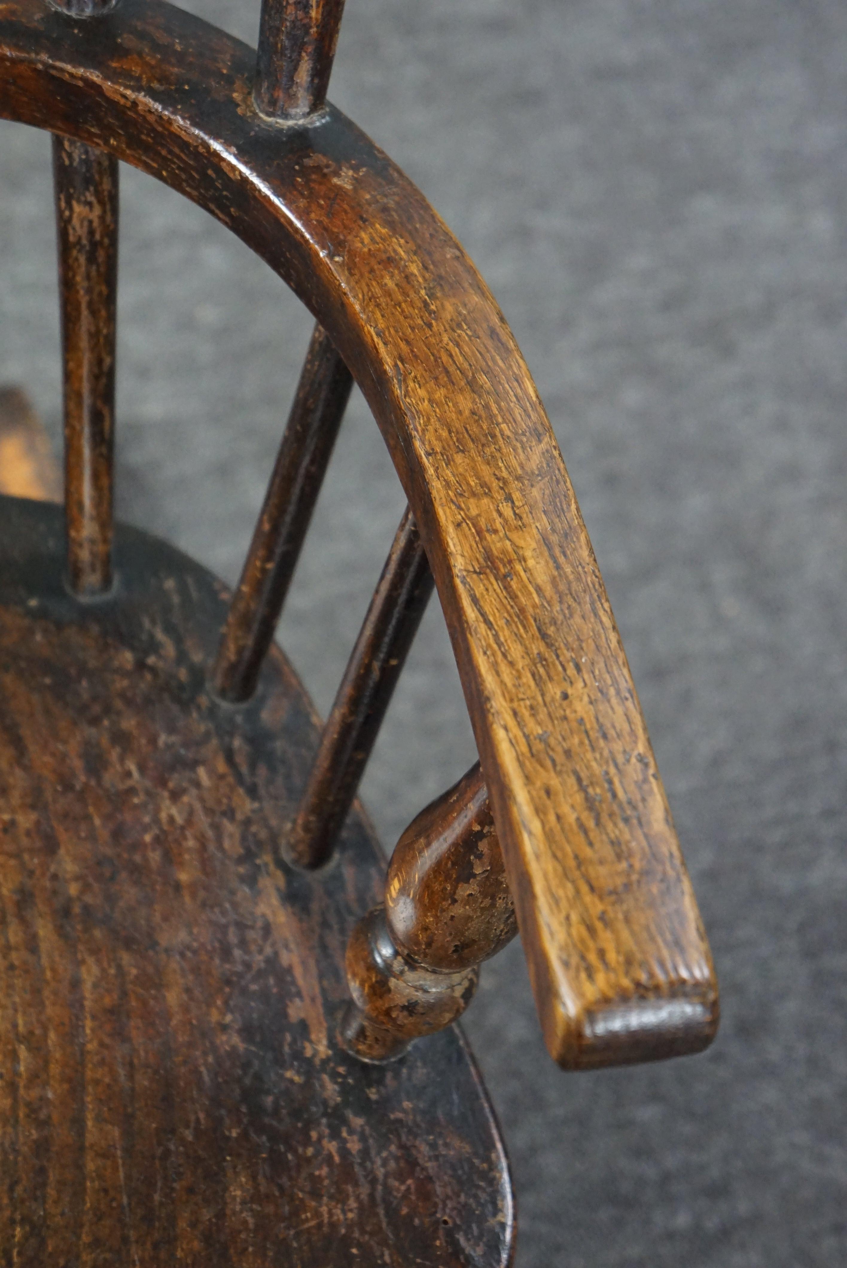 Antique Windsor child's rocking chair, around 1850 For Sale 2