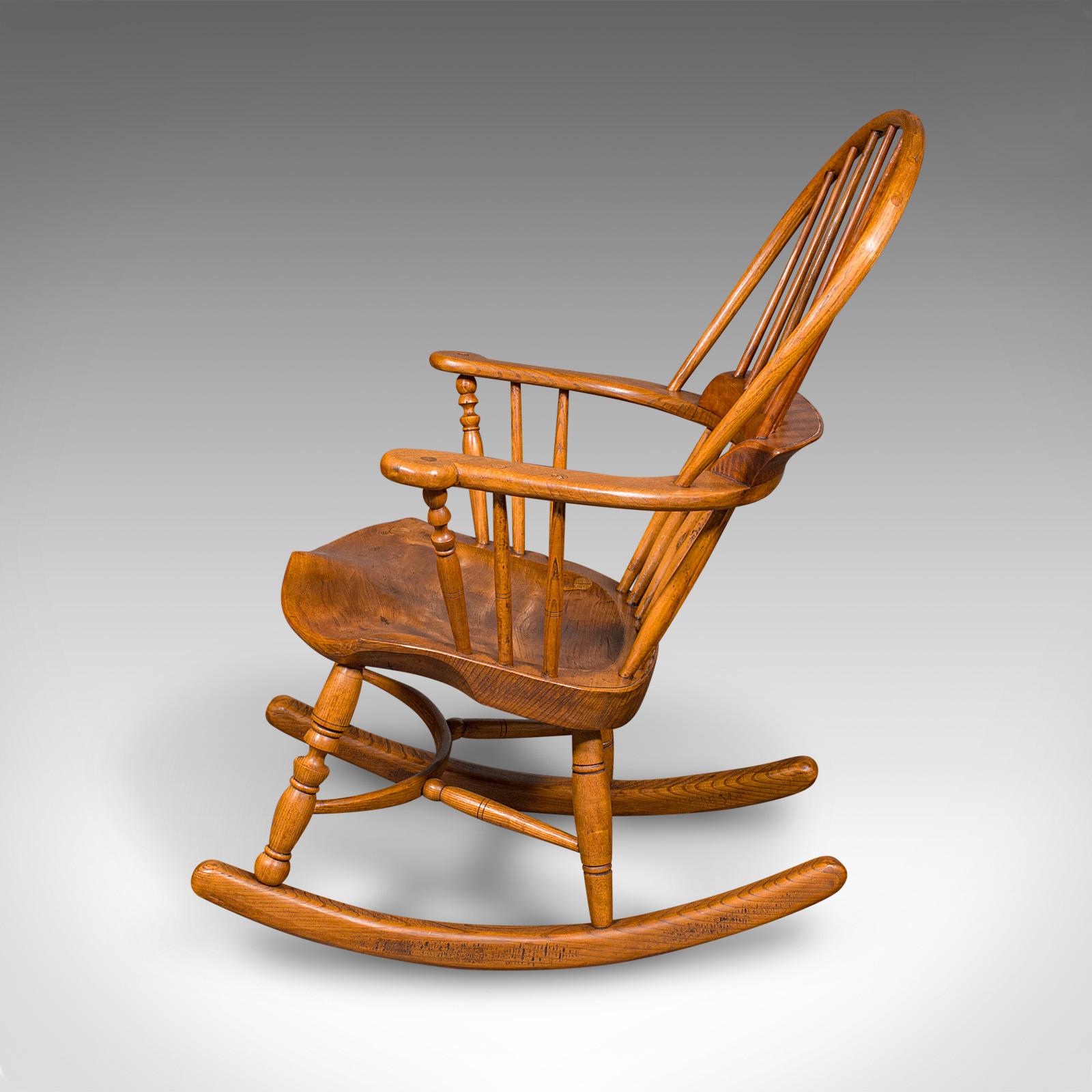 Antique Windsor Rocking Chair, English, Elm, Rocker, Fireside Seat, Victorian In Good Condition For Sale In Hele, Devon, GB