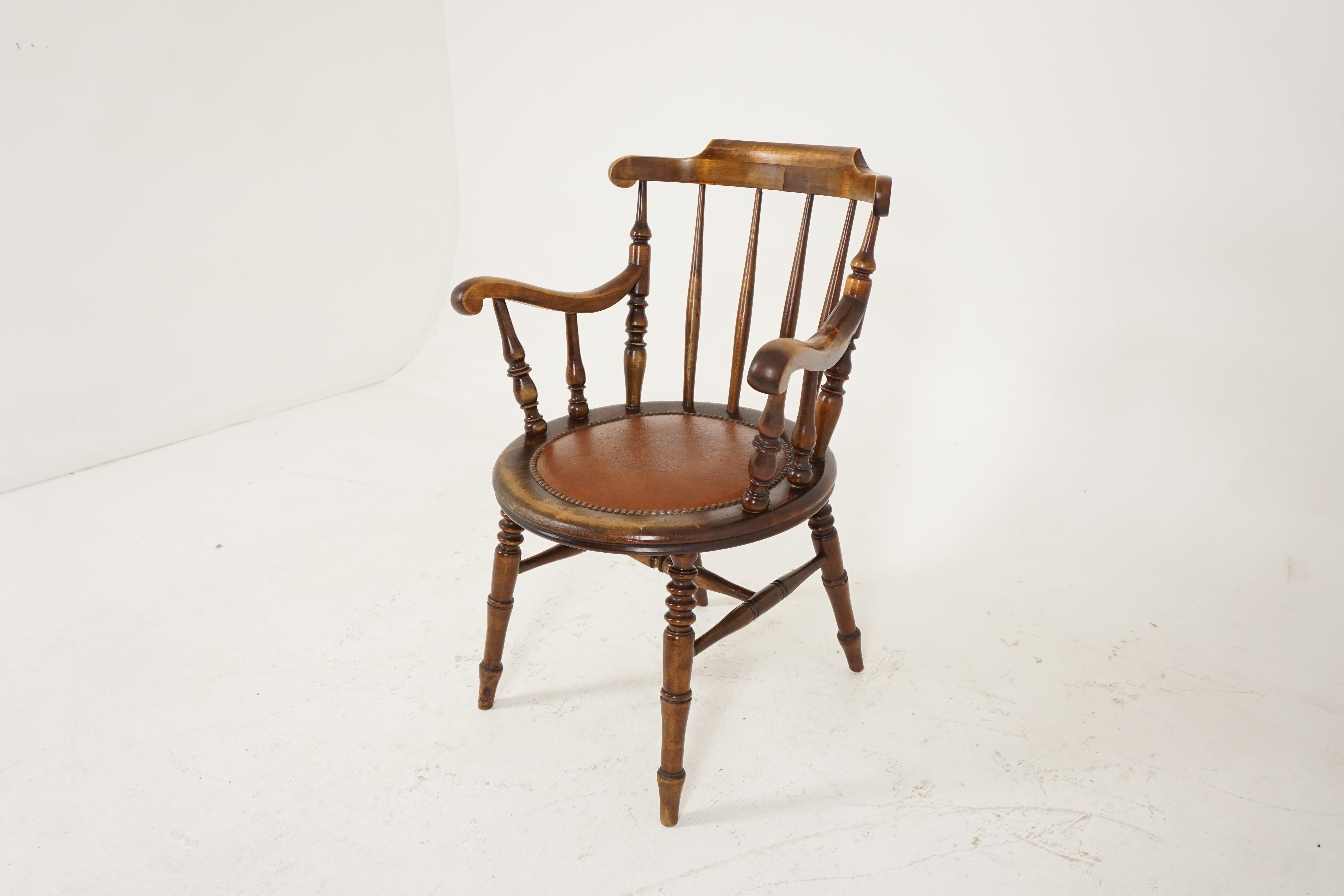 Antique Windsor style arm chair, open arm chair, Scotland 1830, B2461

Scotland 1830
Solid beechwood
Original finish
Shaped rail on top
Four turned spindles to the back
Large turned supports with shaped swept arms to the side
Circular