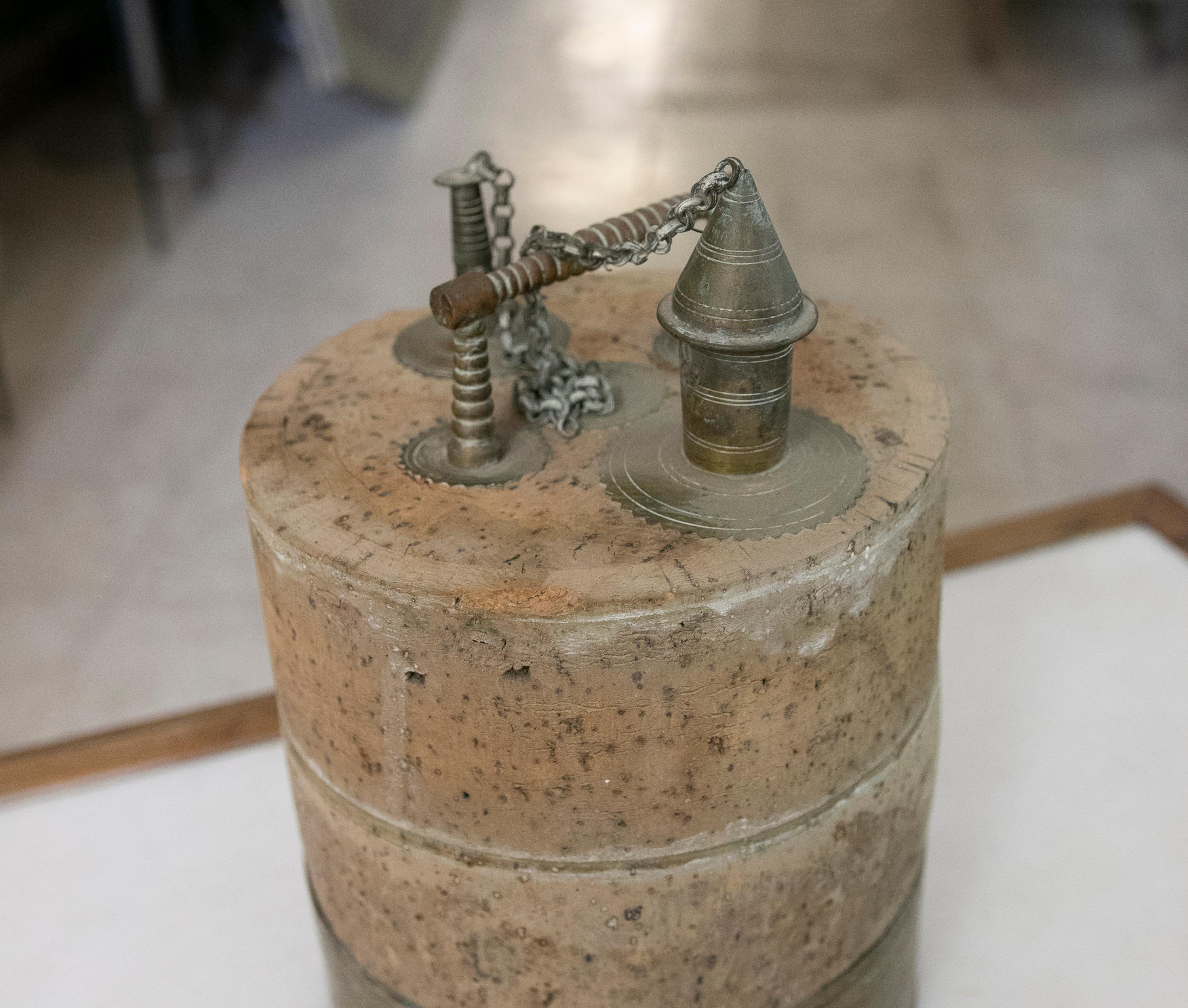 Antike antike Weinfass-Stecker aus Kork und Bronze im Angebot 1