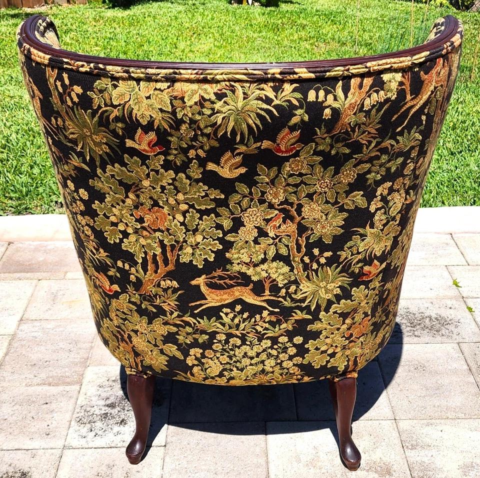 Antique fauteuil Wingback scène de chasse en vente 9