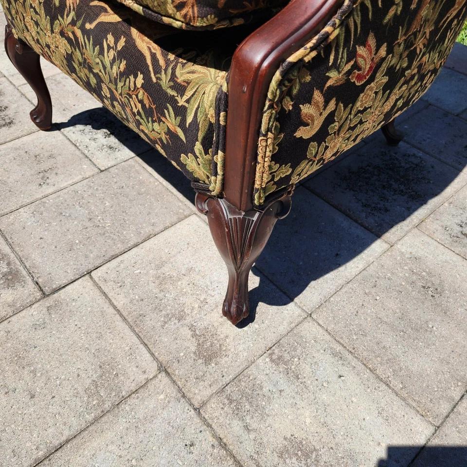 Antique fauteuil Wingback scène de chasse en vente 13