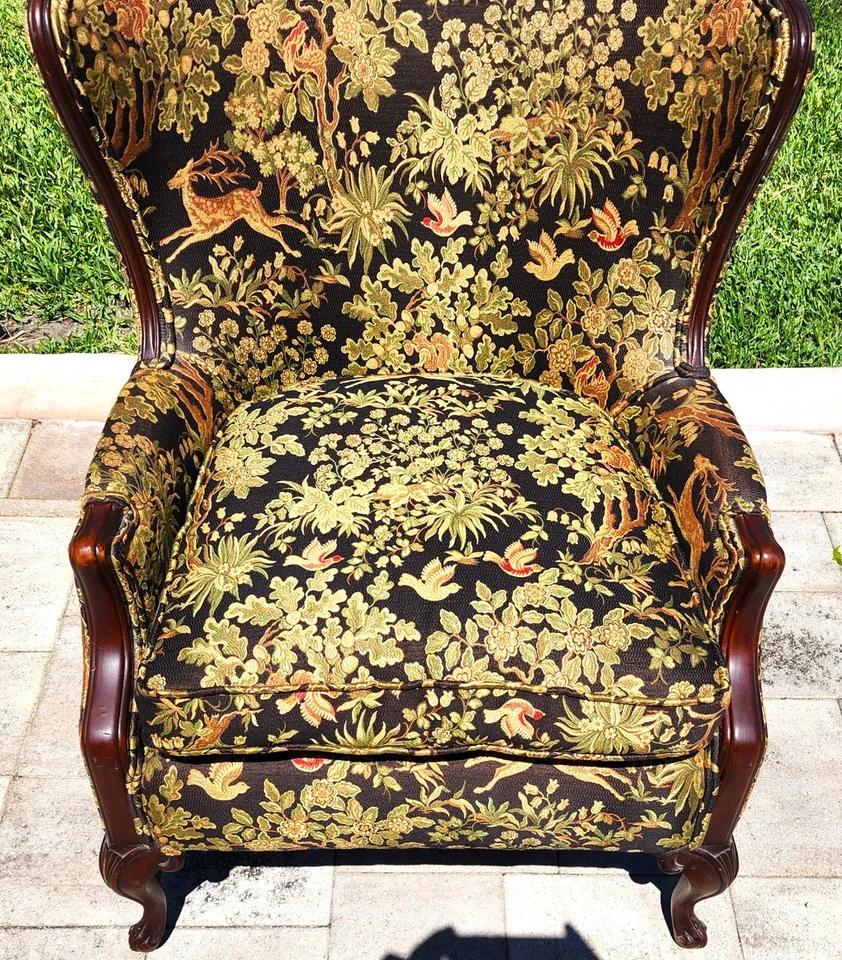 Antique fauteuil Wingback scène de chasse en vente 1