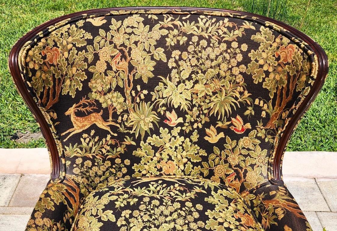 Antique fauteuil Wingback scène de chasse en vente 3