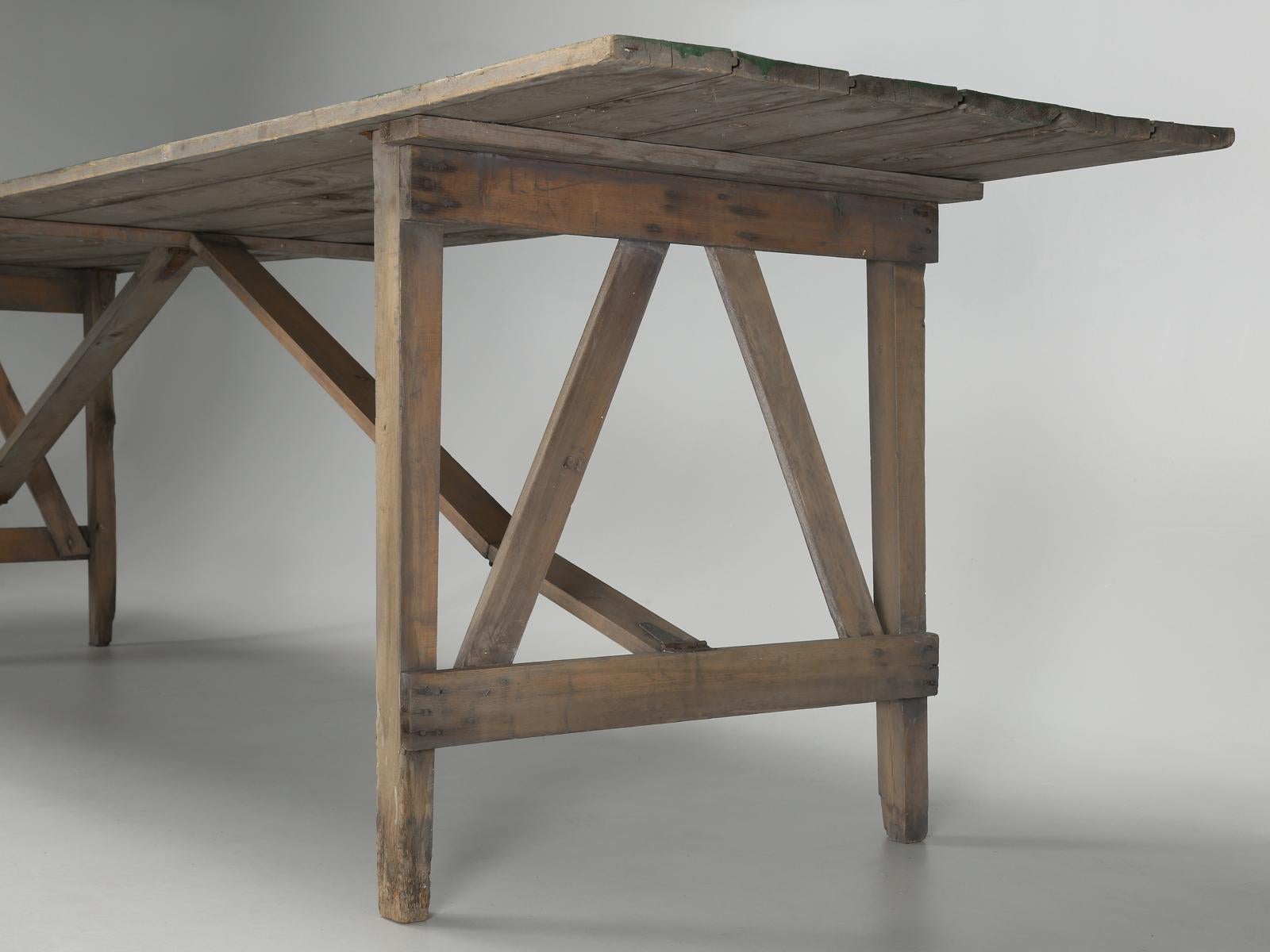 Antiker Bauerntisch oder Esstisch aus Wisconsin in originaler grüner Originalfarbe, unrestauriert im Angebot 4