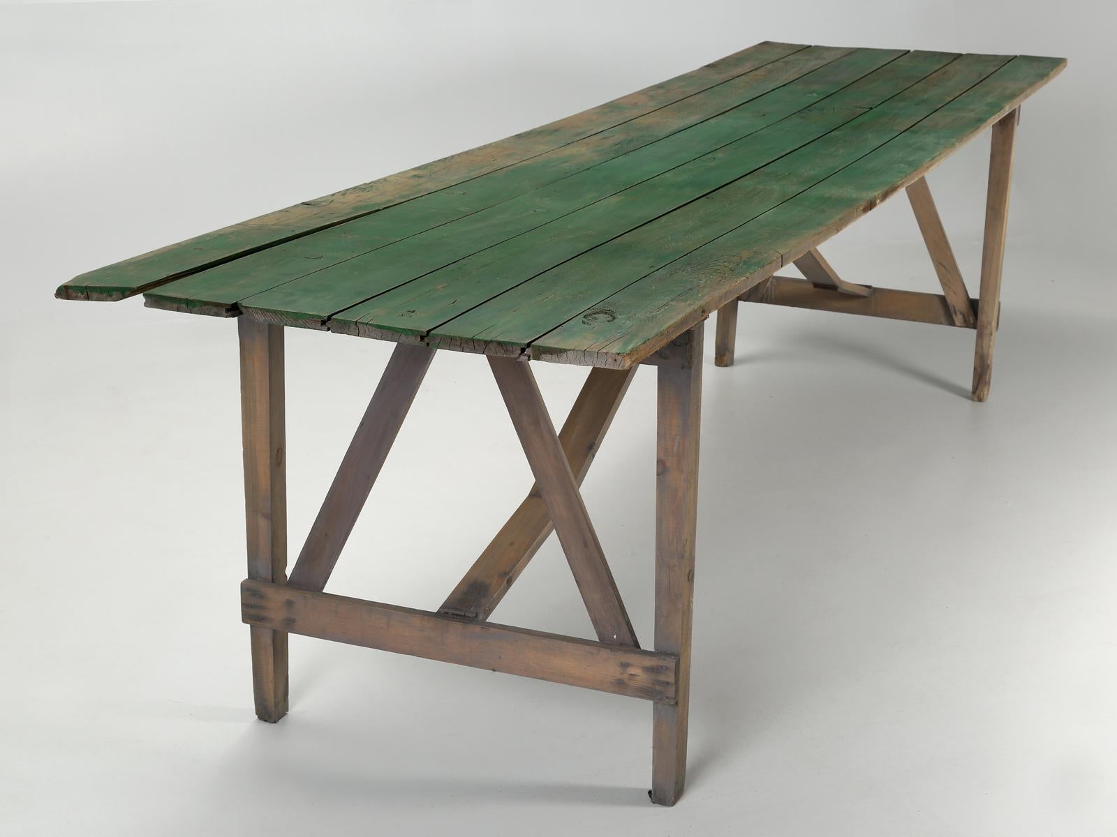 Country Table de ferme ou table à manger ancienne du Wisconsin en peinture verte d'origine, non restaurée en vente