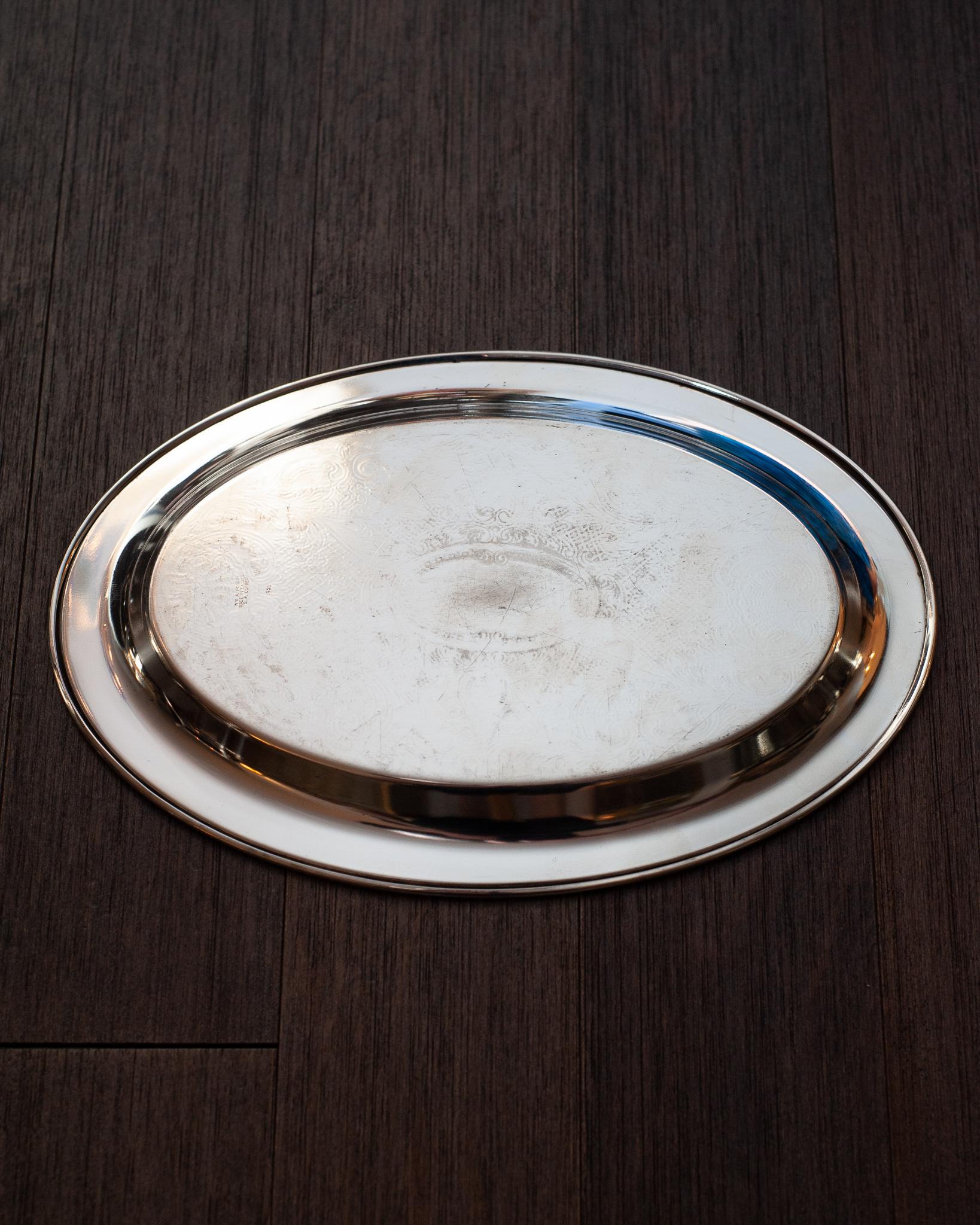 Antikes WM A Rogers Kleines versilbertes ovales Serviertablett, WM im Zustand „Gut“ im Angebot in Toronto, ON