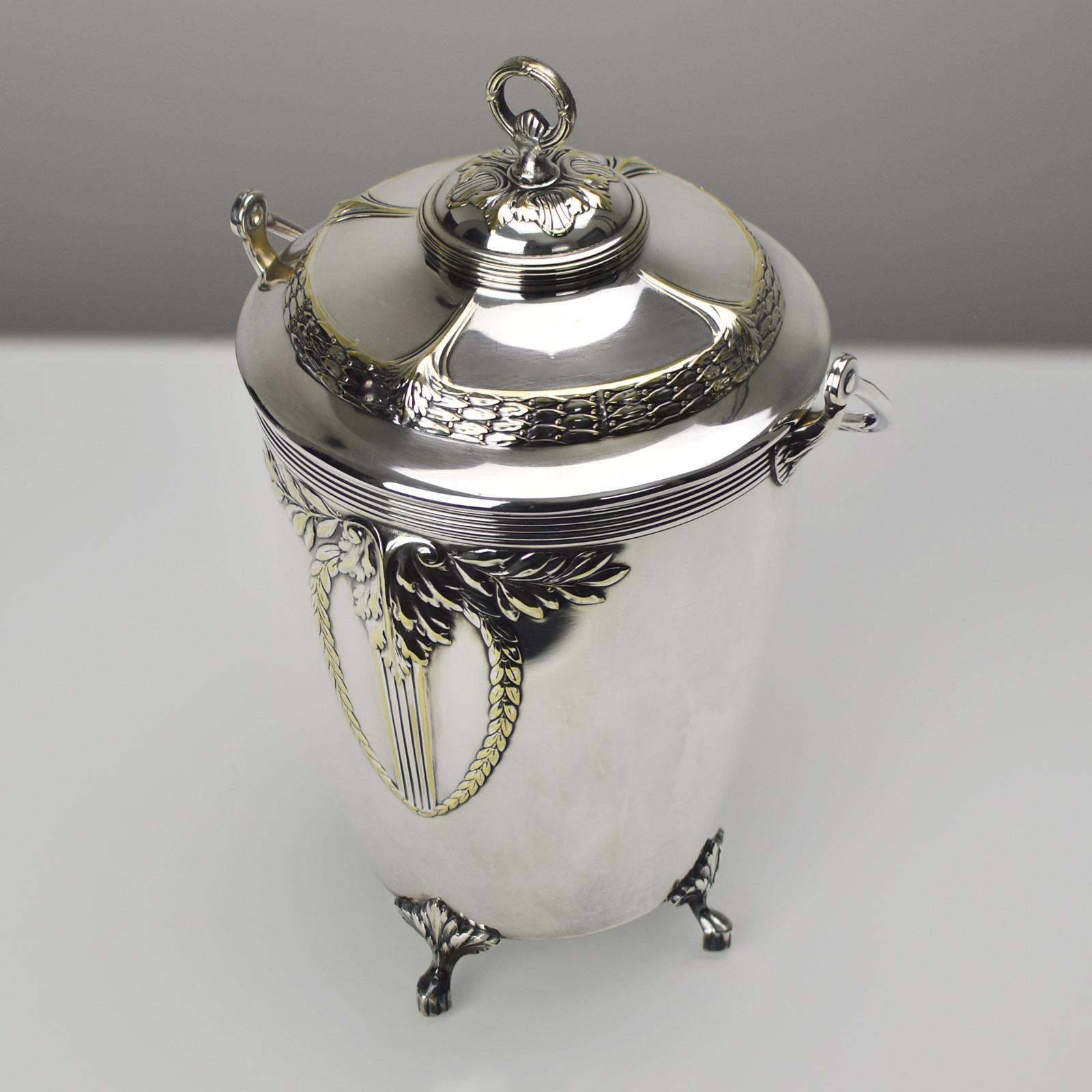 Antikes WMF Art Nouveau Empire-Muster-Geschirrgefäßglas Barrel oder Eiswürfelkübel Bucket, WMF (Deutsch) im Angebot