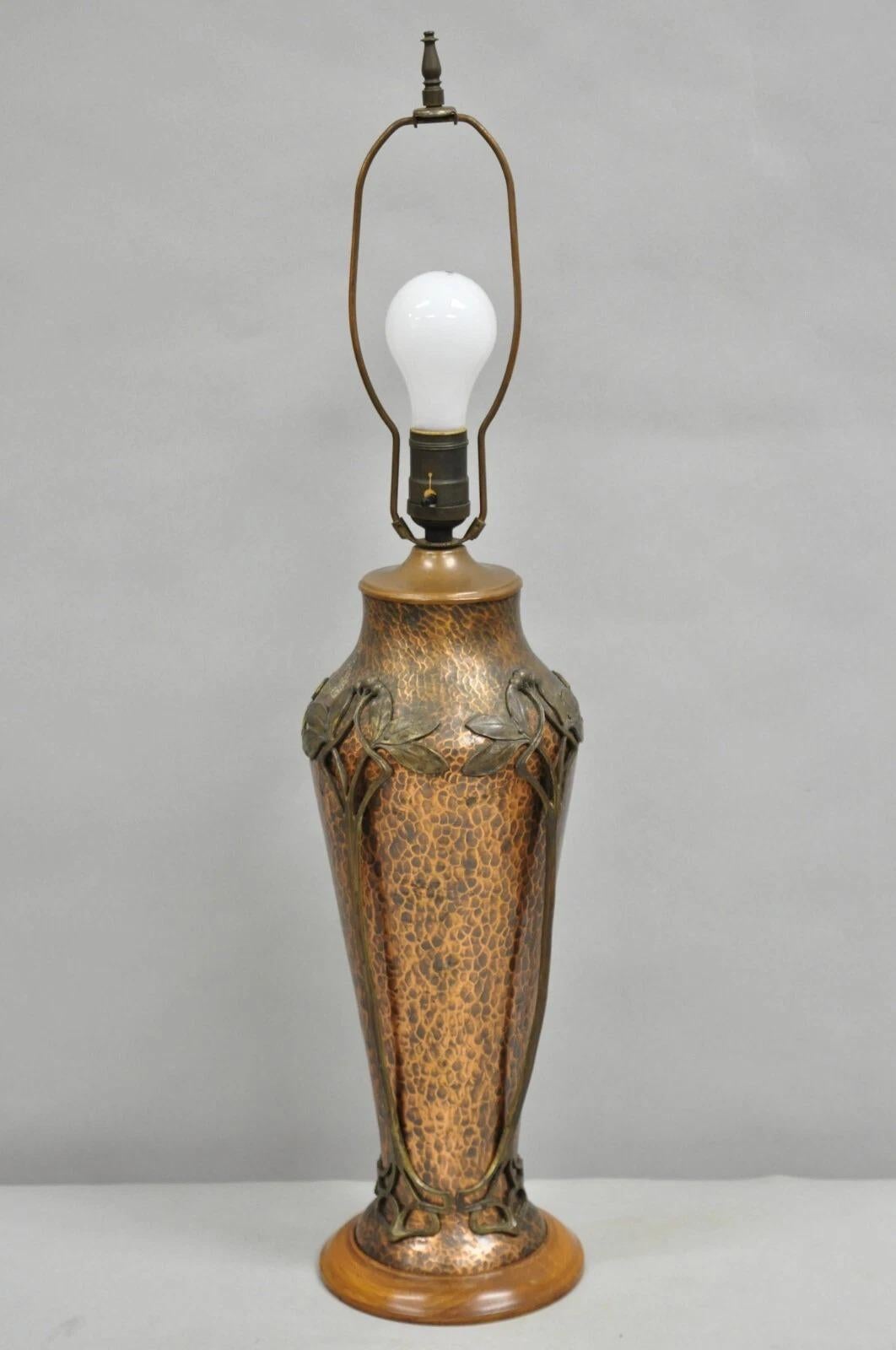 Antique WMF Jugendstil Art Nouveau Hand Hammered Copper Vase Table Lamp For Sale 6