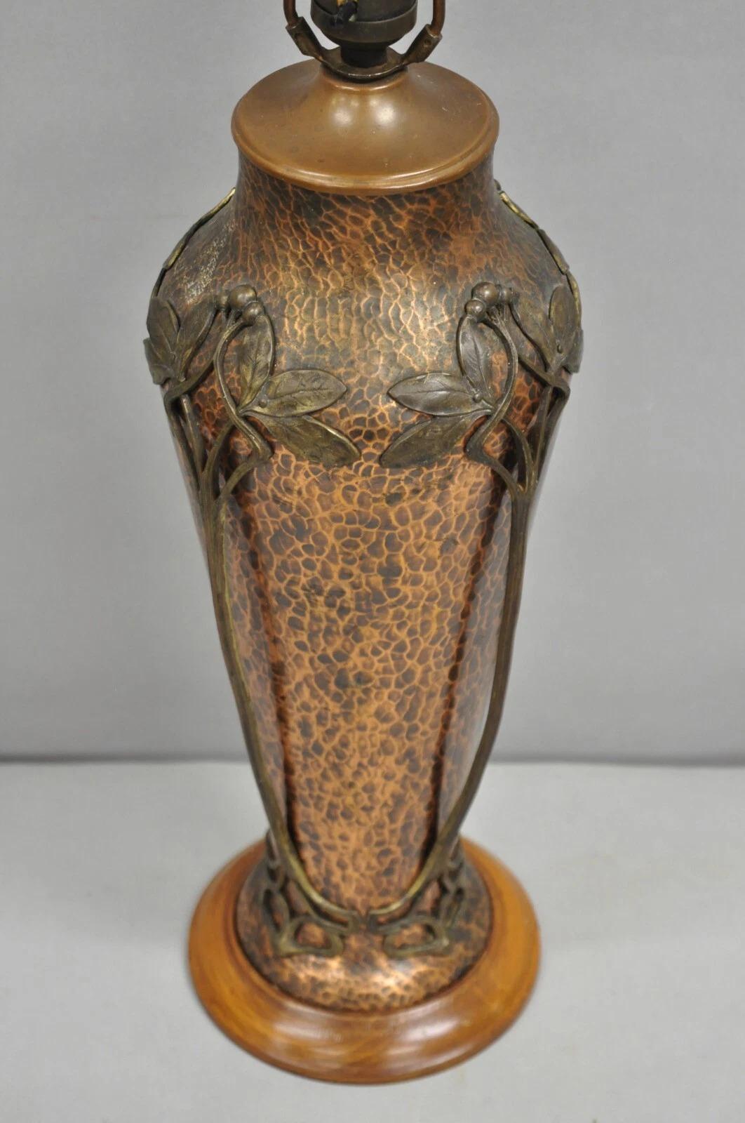 Antique WMF Jugendstil Art Nouveau Hand Hammered Copper Vase Table Lamp For Sale 1