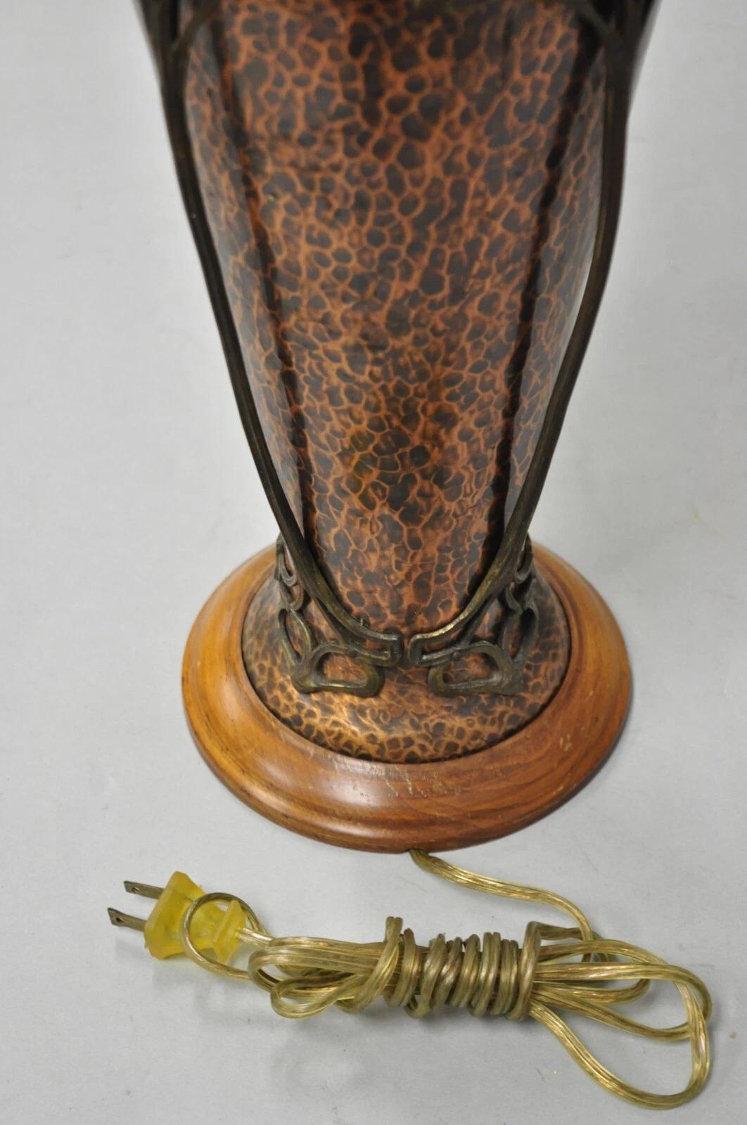 Antique WMF Jugendstil Art Nouveau Hand Hammered Copper Vase Table Lamp For Sale 4
