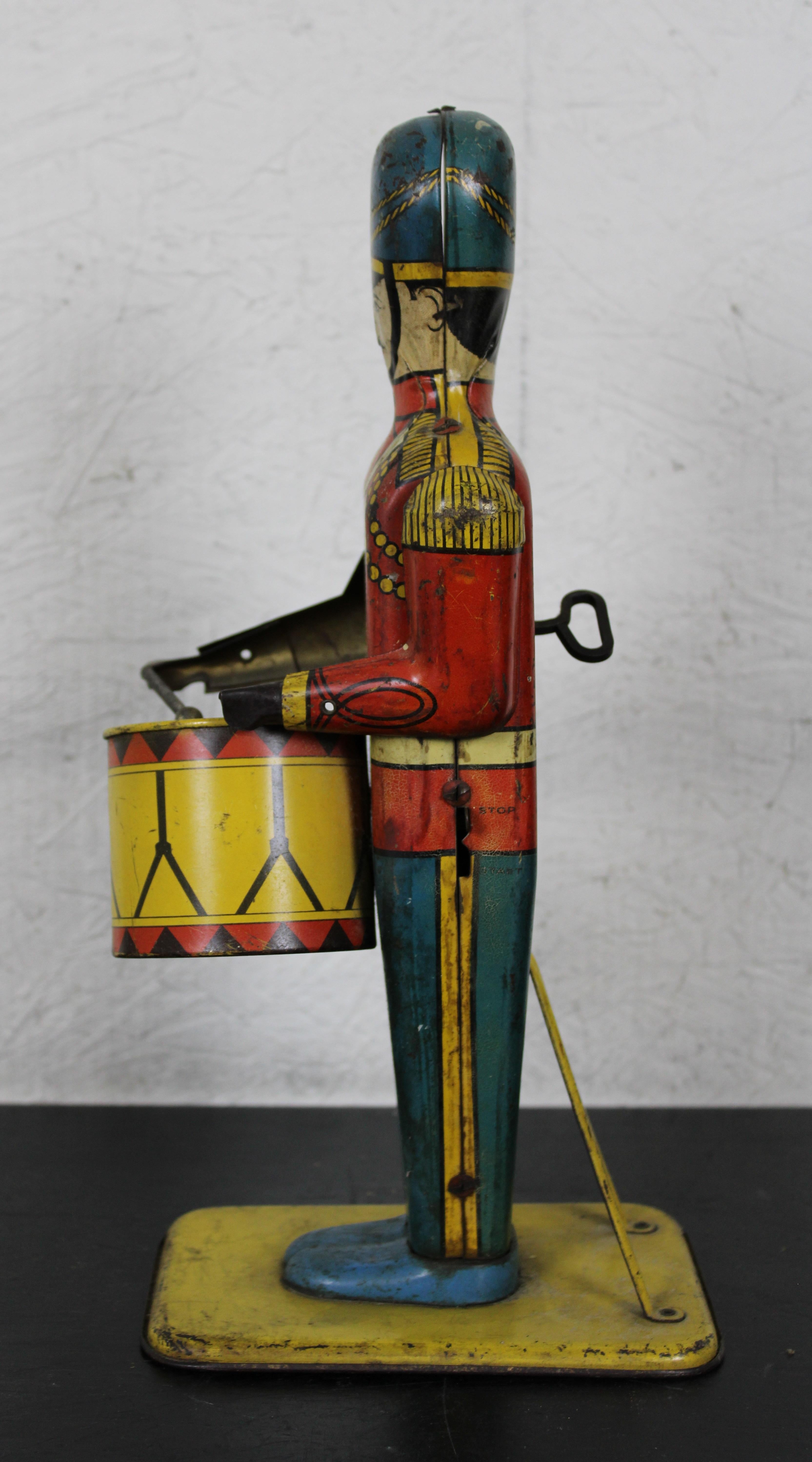 Rustic Antique Wolverine No 27 Drum Major Tin Toy Soldier Drummer Red Coat Litho 1939