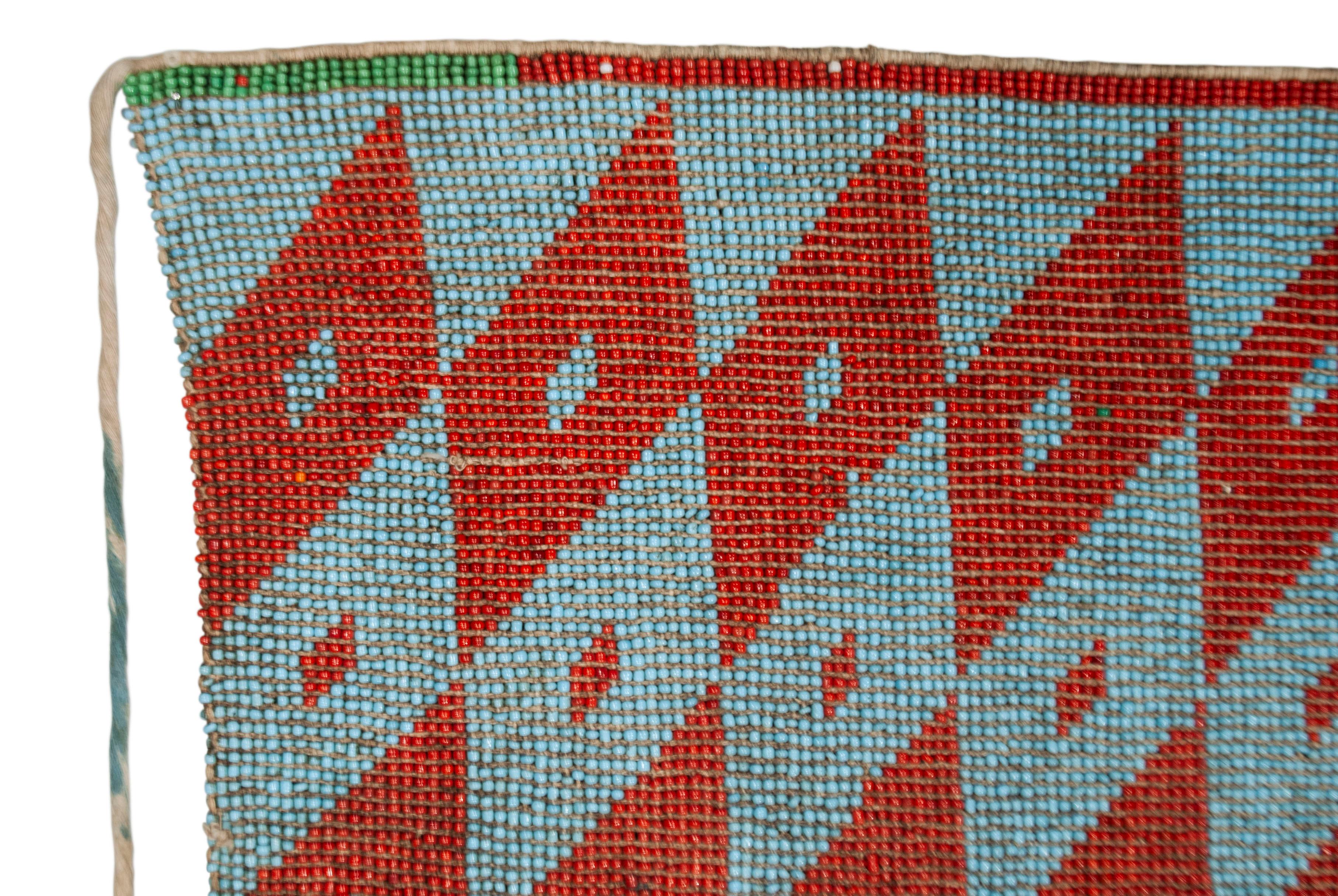 Antiguo caché-sexe (pikuran) ceremonial femenino de cuentas, Camerún Camerunés en venta
