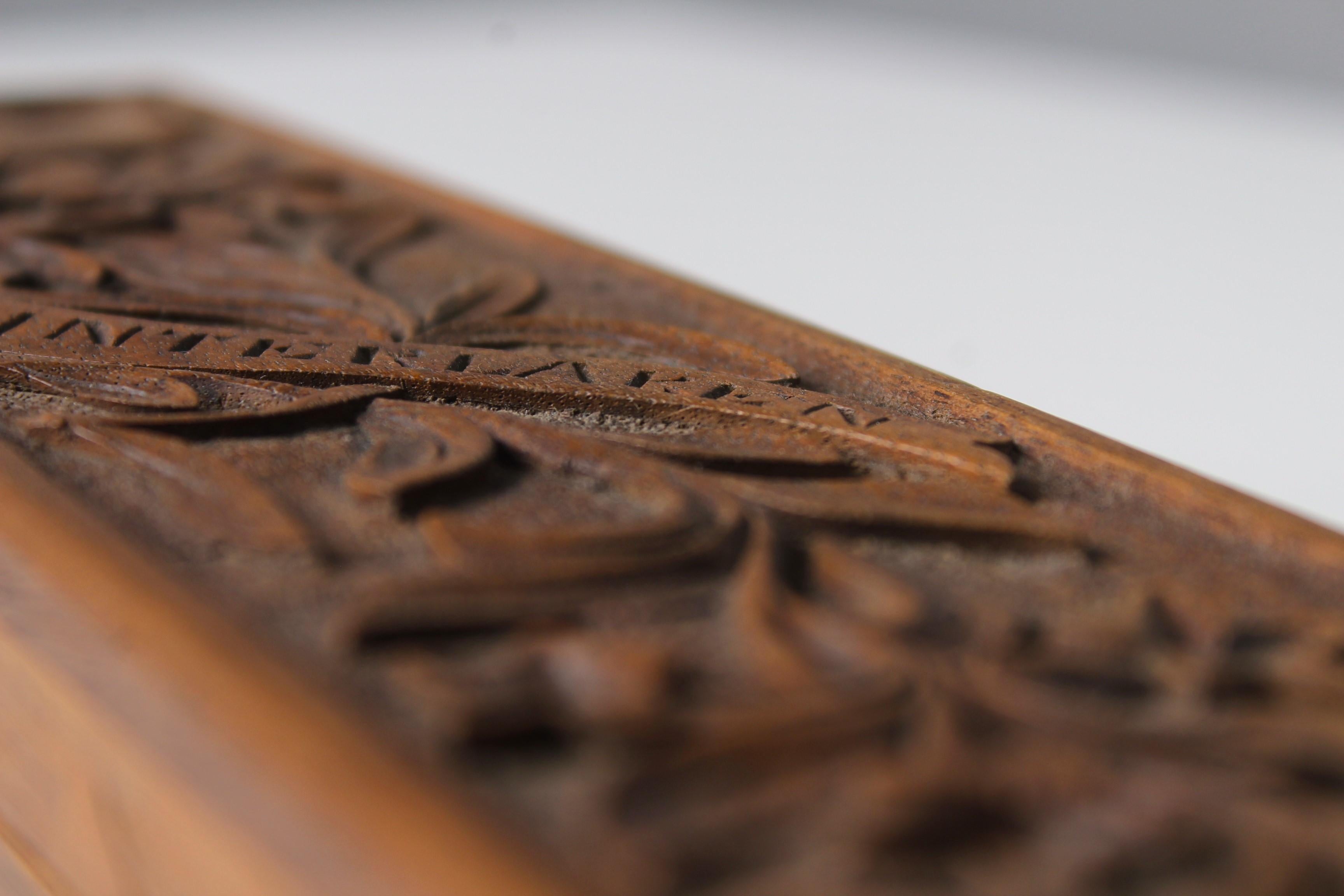 Antique Wood Box With Carvings, Interlaken, Swiss, 1900s For Sale 8