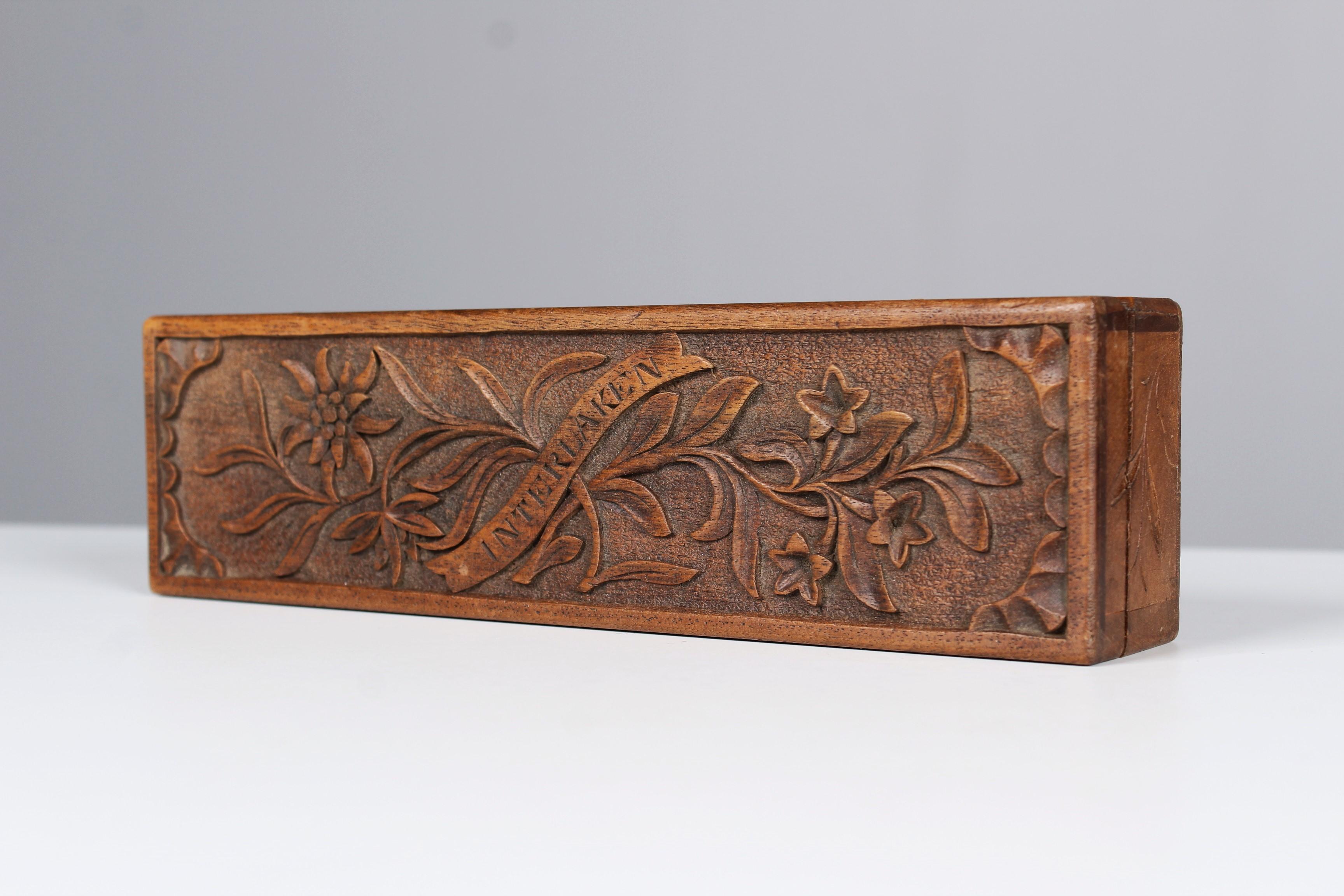 Antique Wood Box With Carvings, Interlaken, Swiss, 1900s For Sale 4