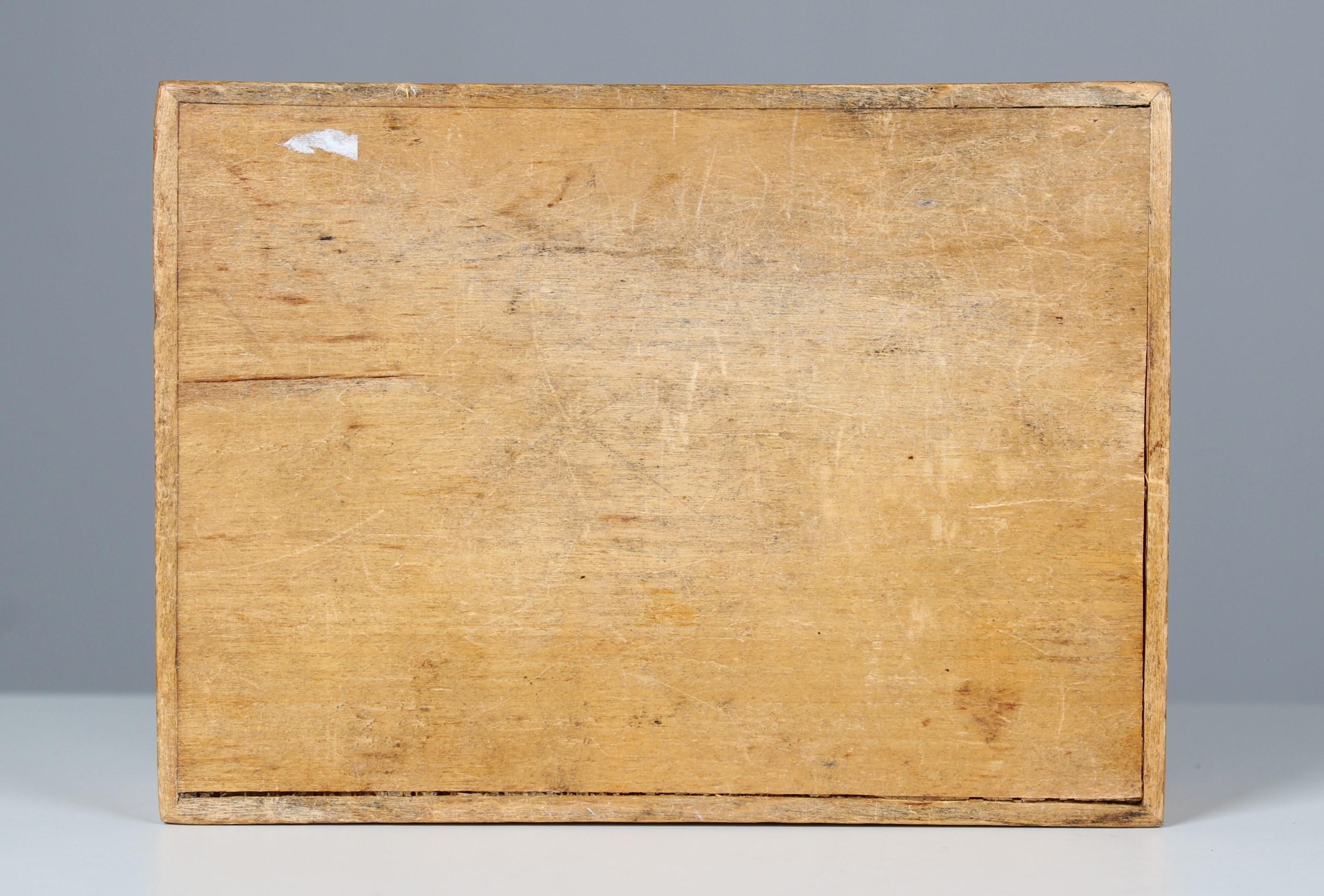 Boîte en bois ancienne avec technique d'impression par transfert, vers 1900 Bon état - En vente à Greven, DE