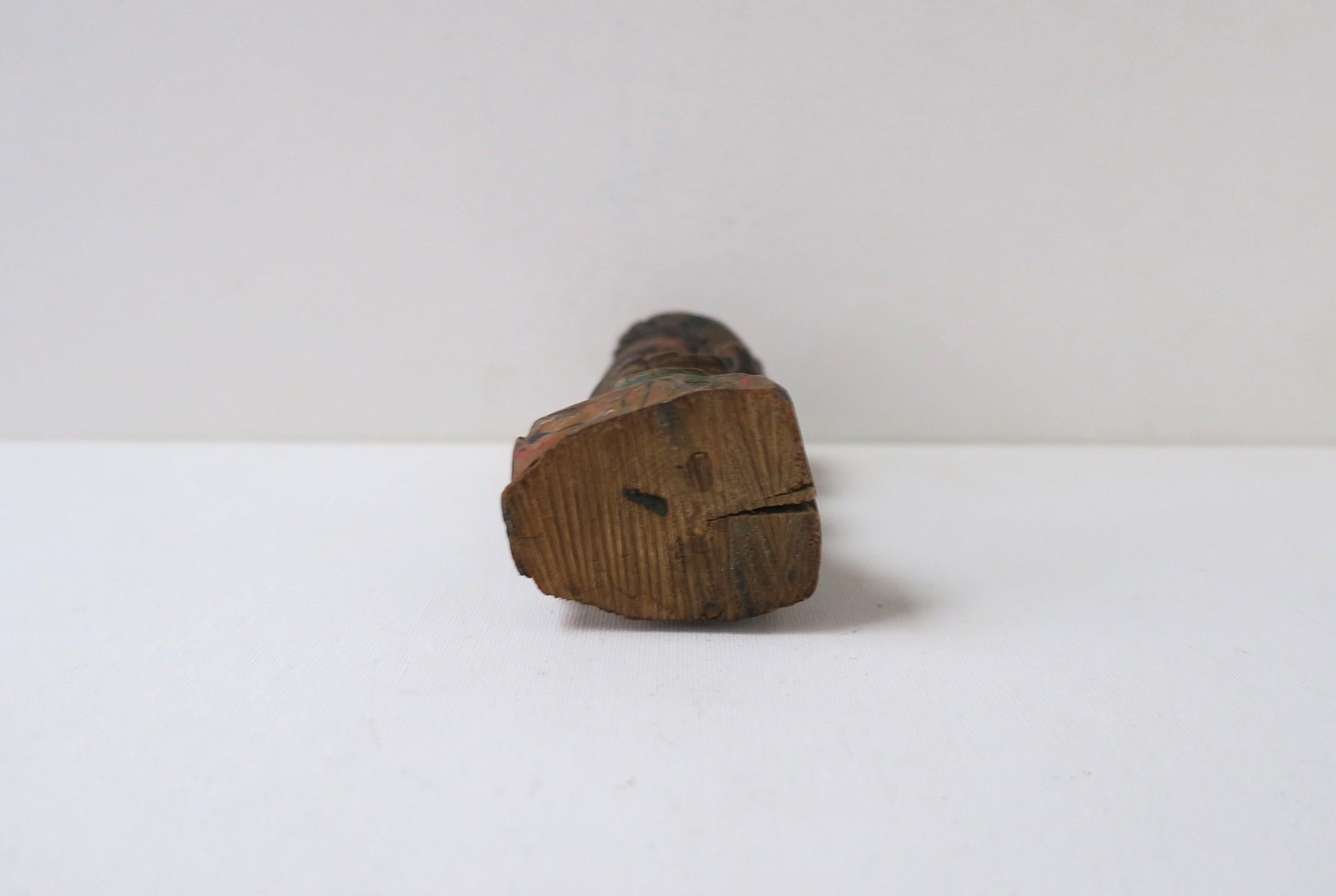 Antique Wood Bust Sculpture in vendita 5