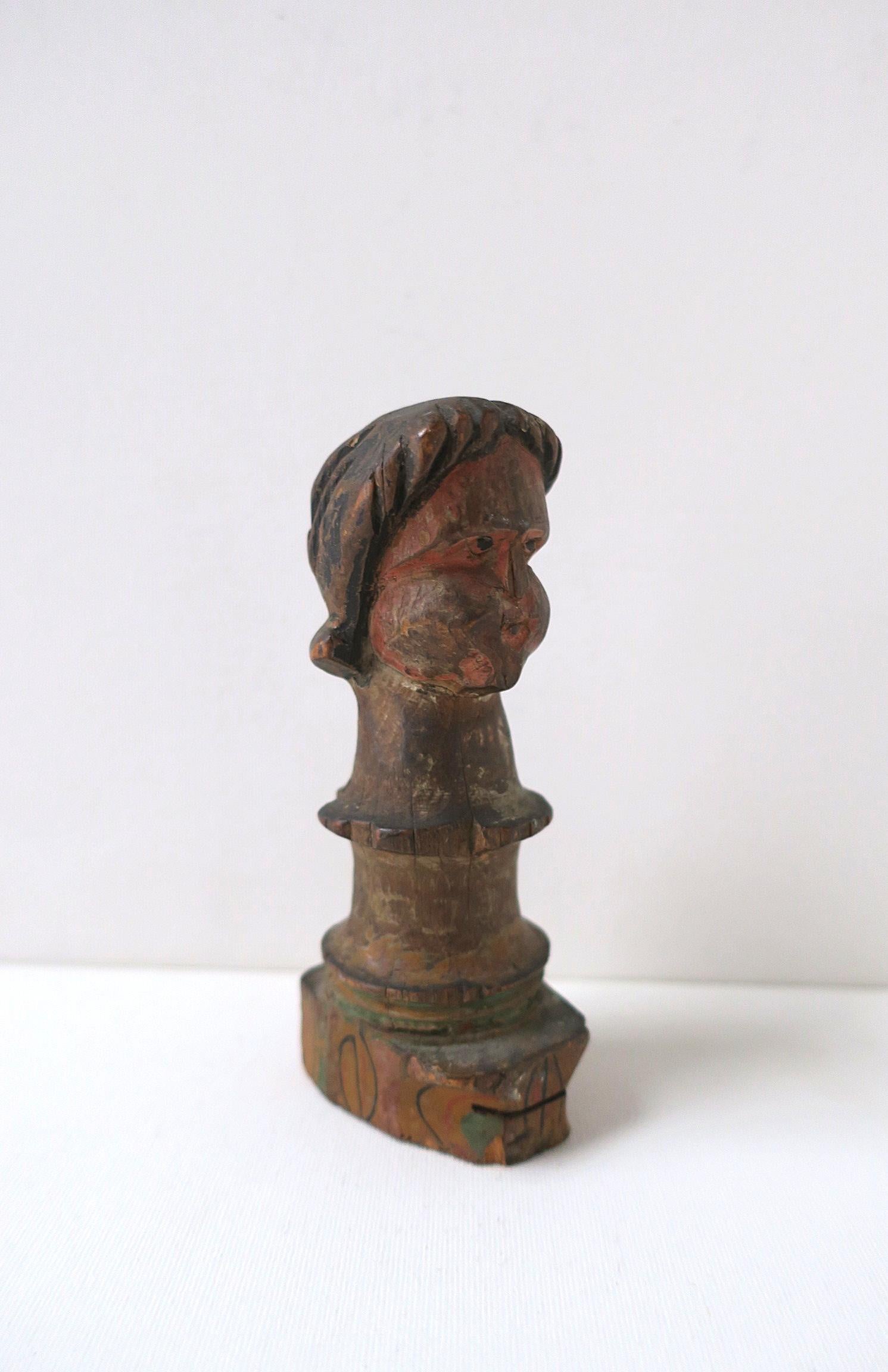 Antique Wood Bust Sculpture in vendita 2
