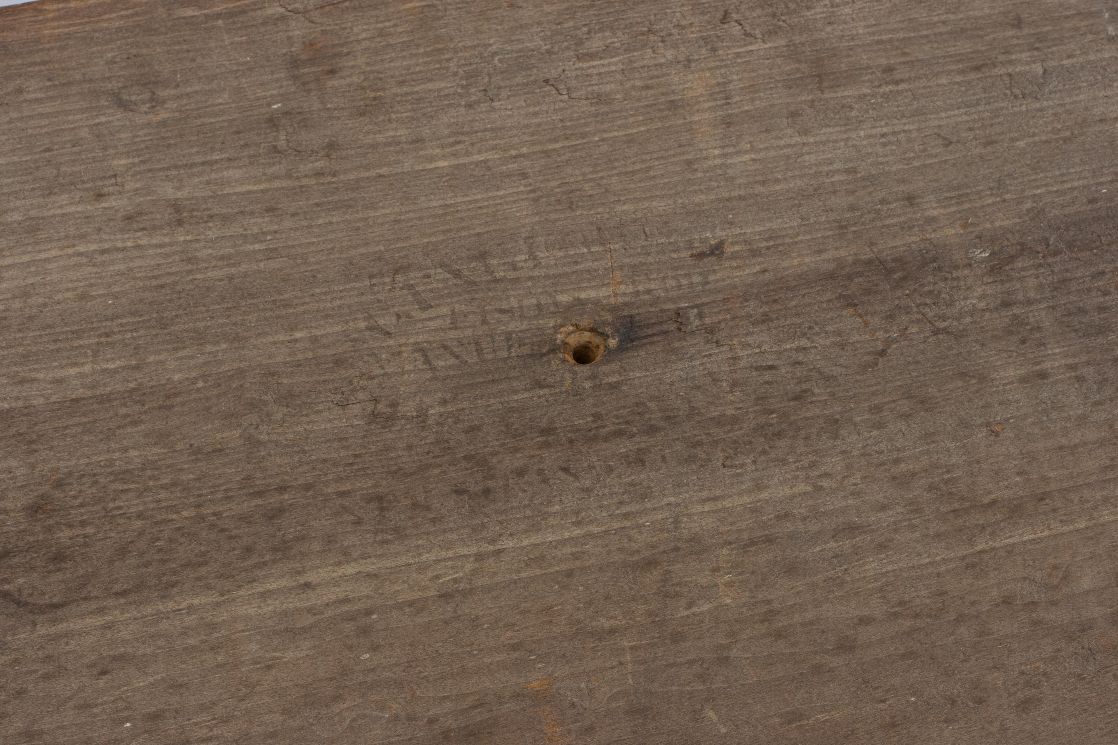 Talla Antigua De Madera De Trucha De Mar 12