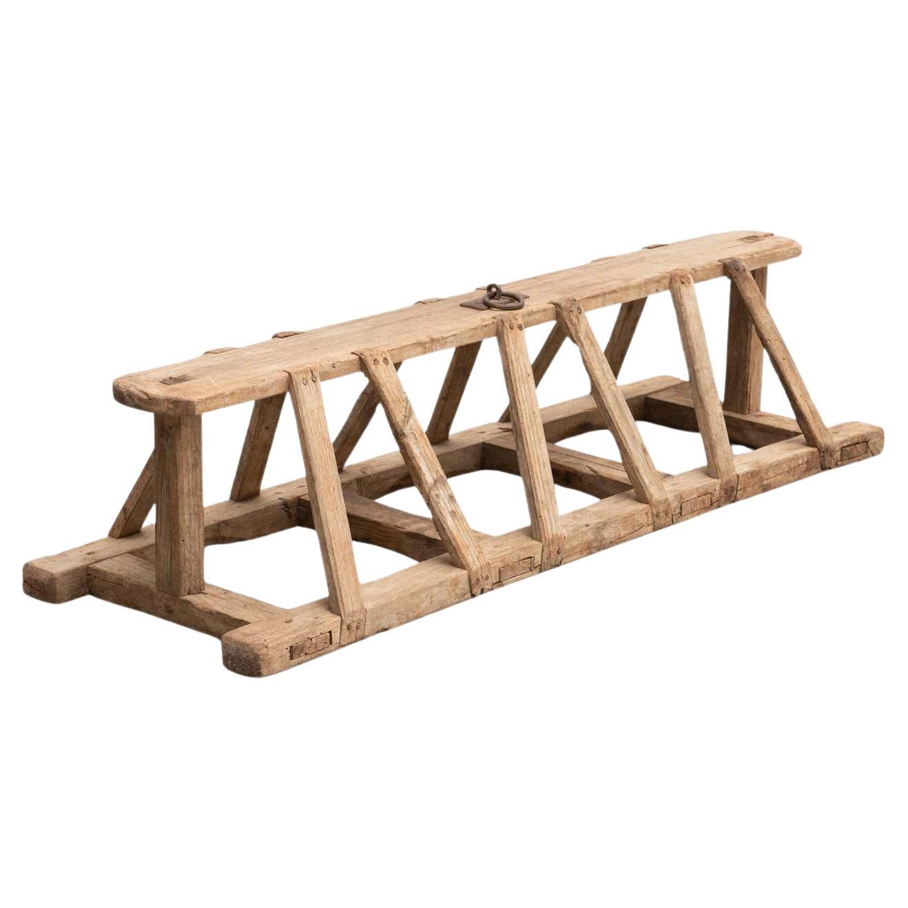 Antique Wood Farming Straw Animal Feeder (mangeoire pour animaux en paille) en vente