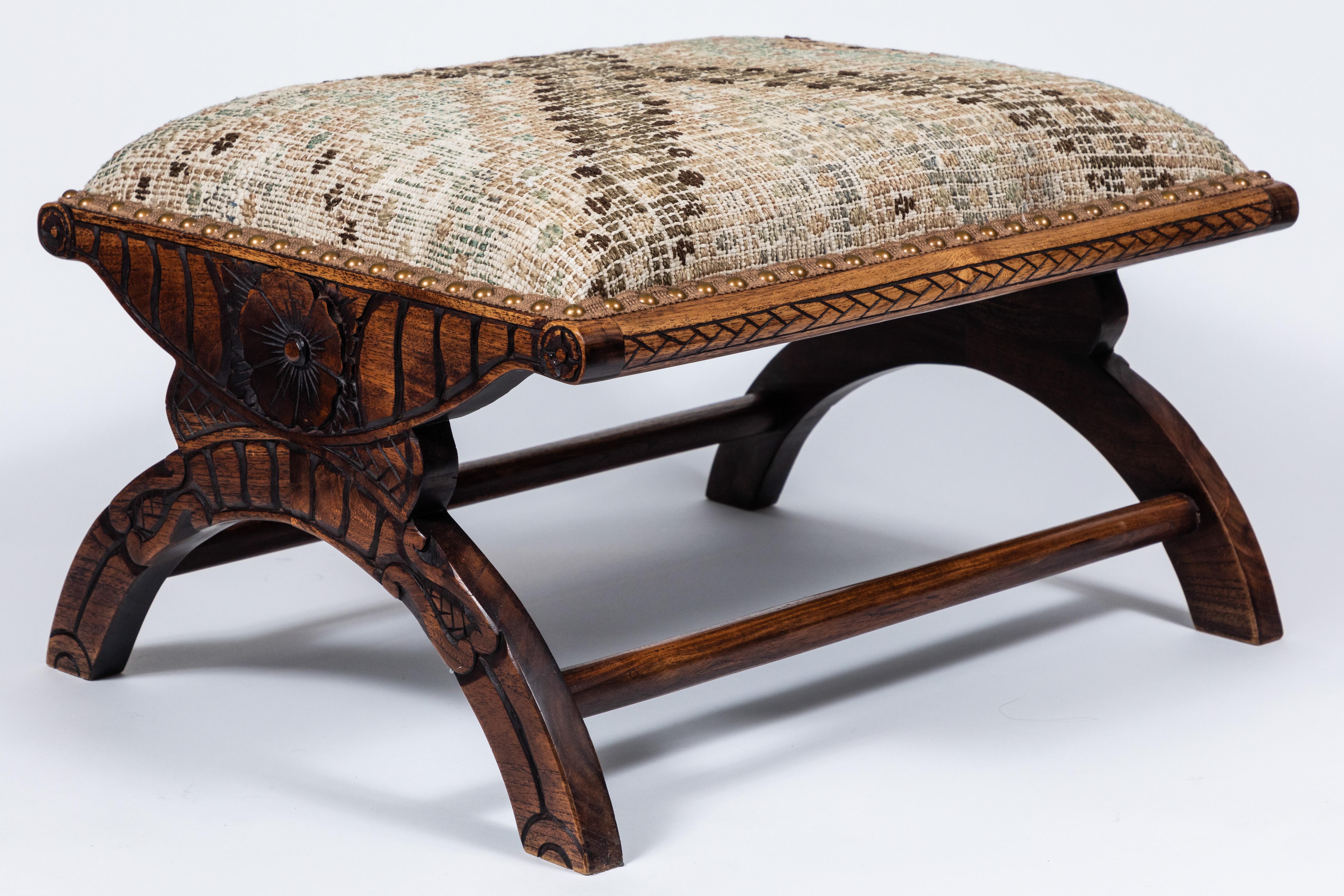 Antique Wood Footstool Upholstered in a Vintage Turkish Rug (Geschnitzt)