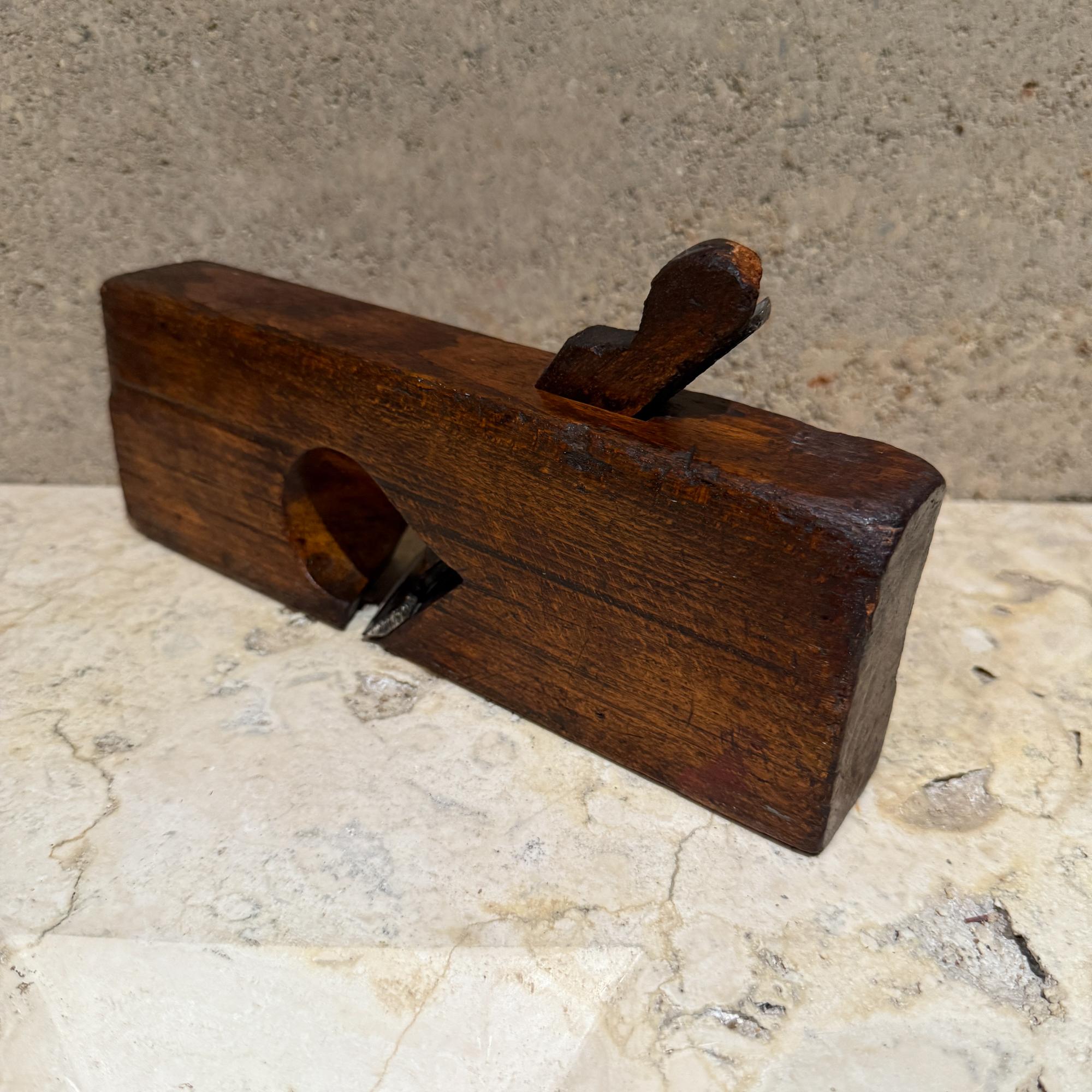 American Antique Wood Moulding Plane Wooden Carpenter's Tool 1800 For Sale