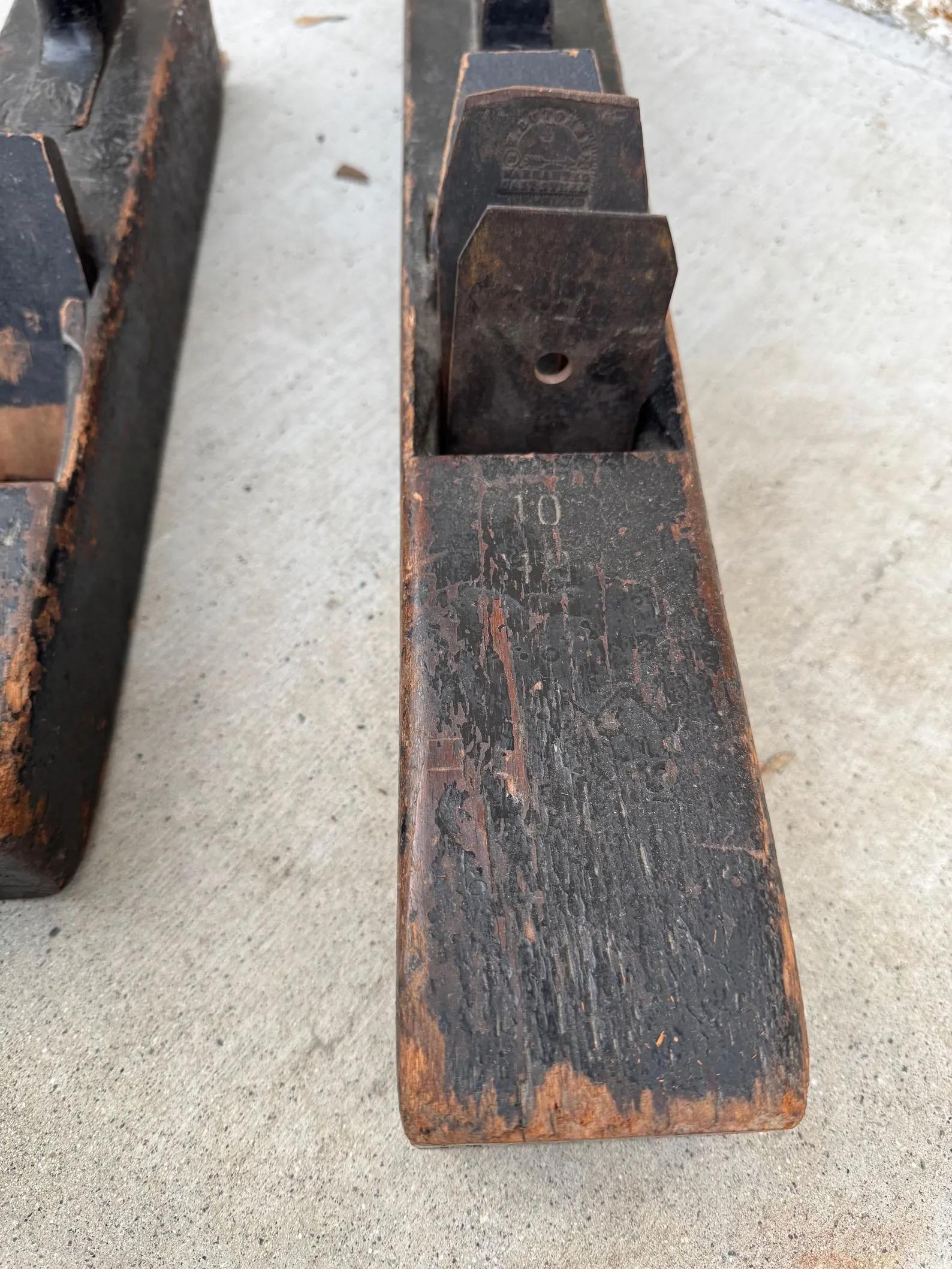 Juego de cepillos antiguos para madera de W. Butcher & Unbranded - Herramientas manuales antiguas Hecho a mano en venta