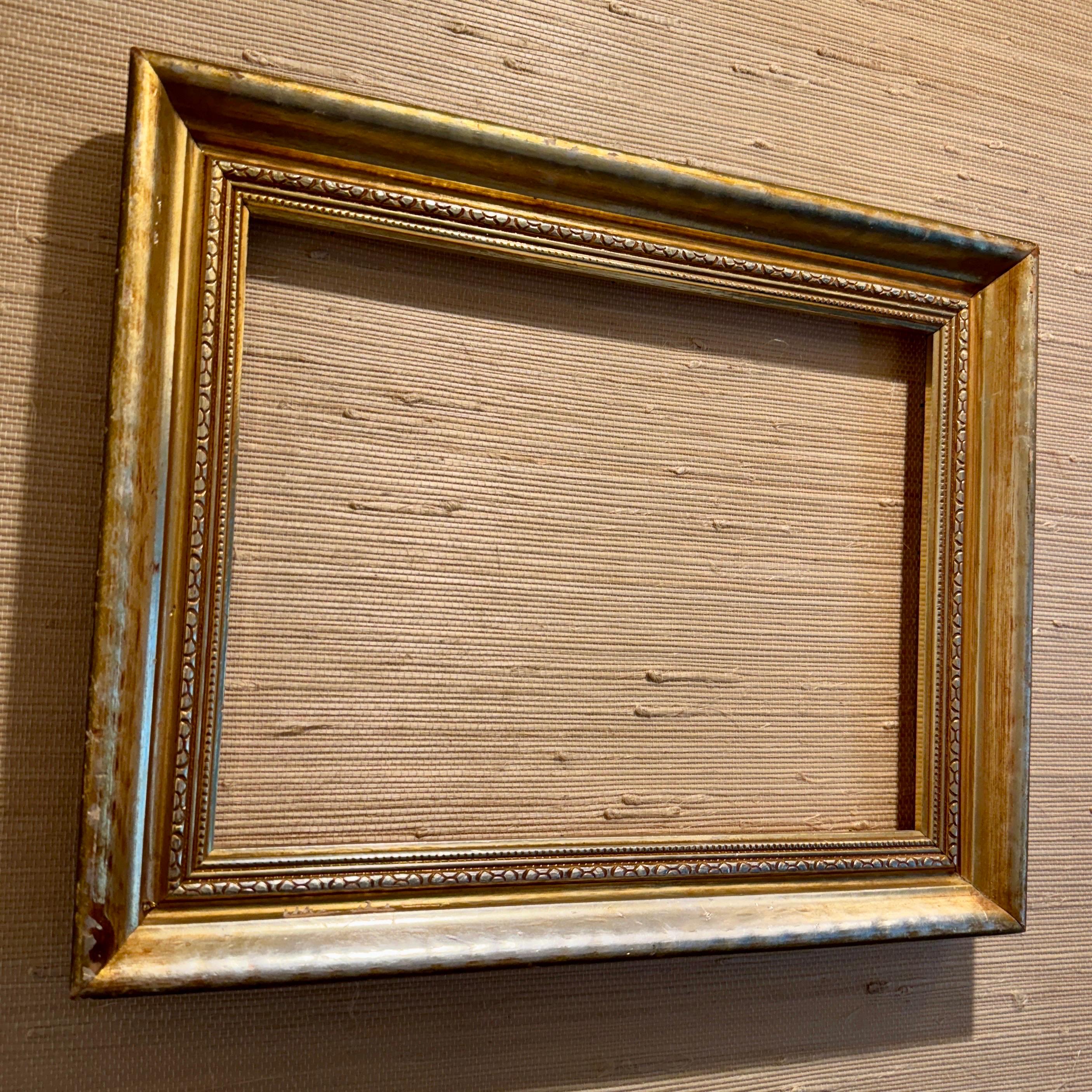 Marco de Arte Antiguo de Madera Rectangular Dorado y Plateado en venta 5