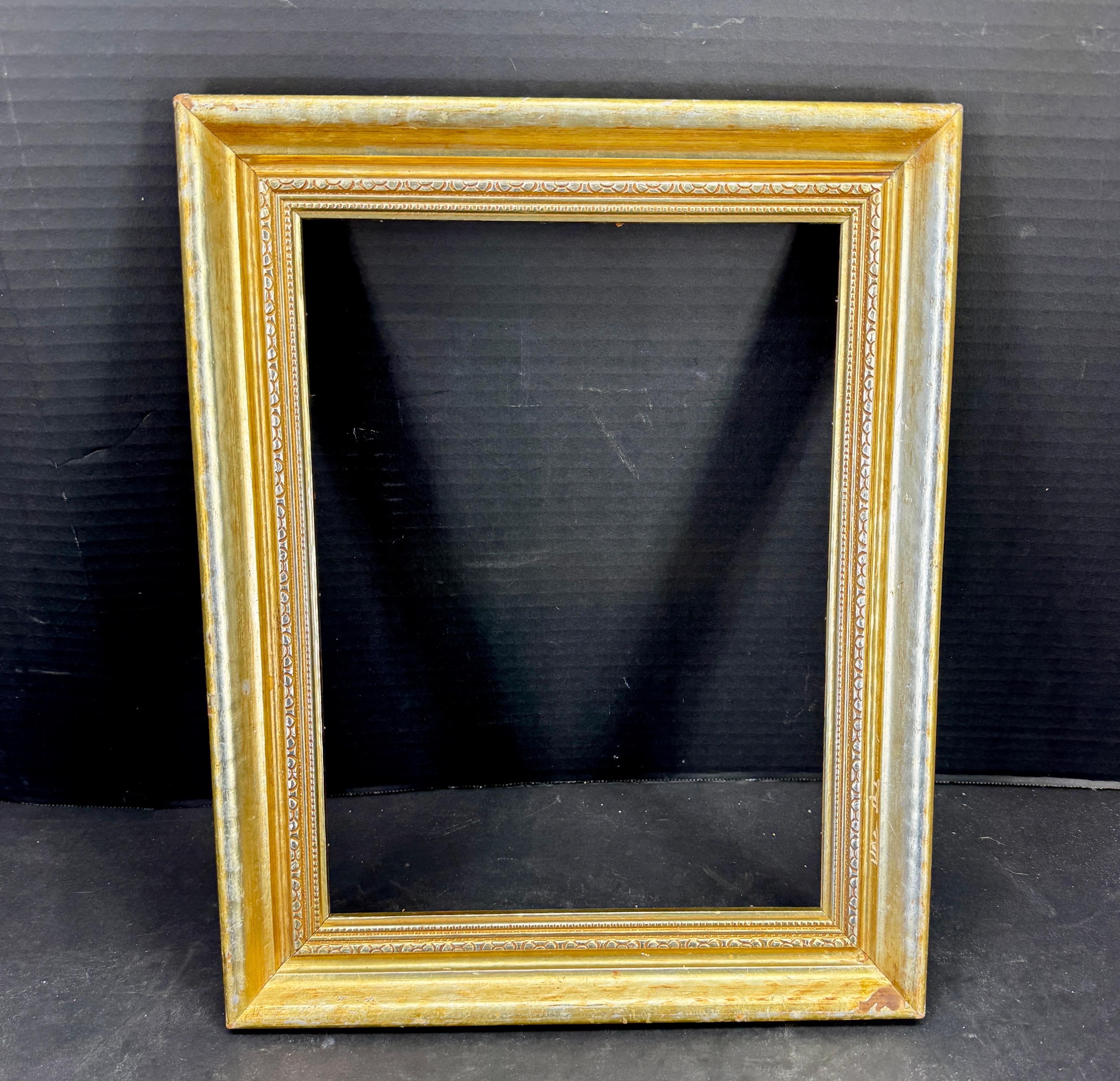 Marco de Arte Antiguo de Madera Rectangular Dorado y Plateado en venta 1