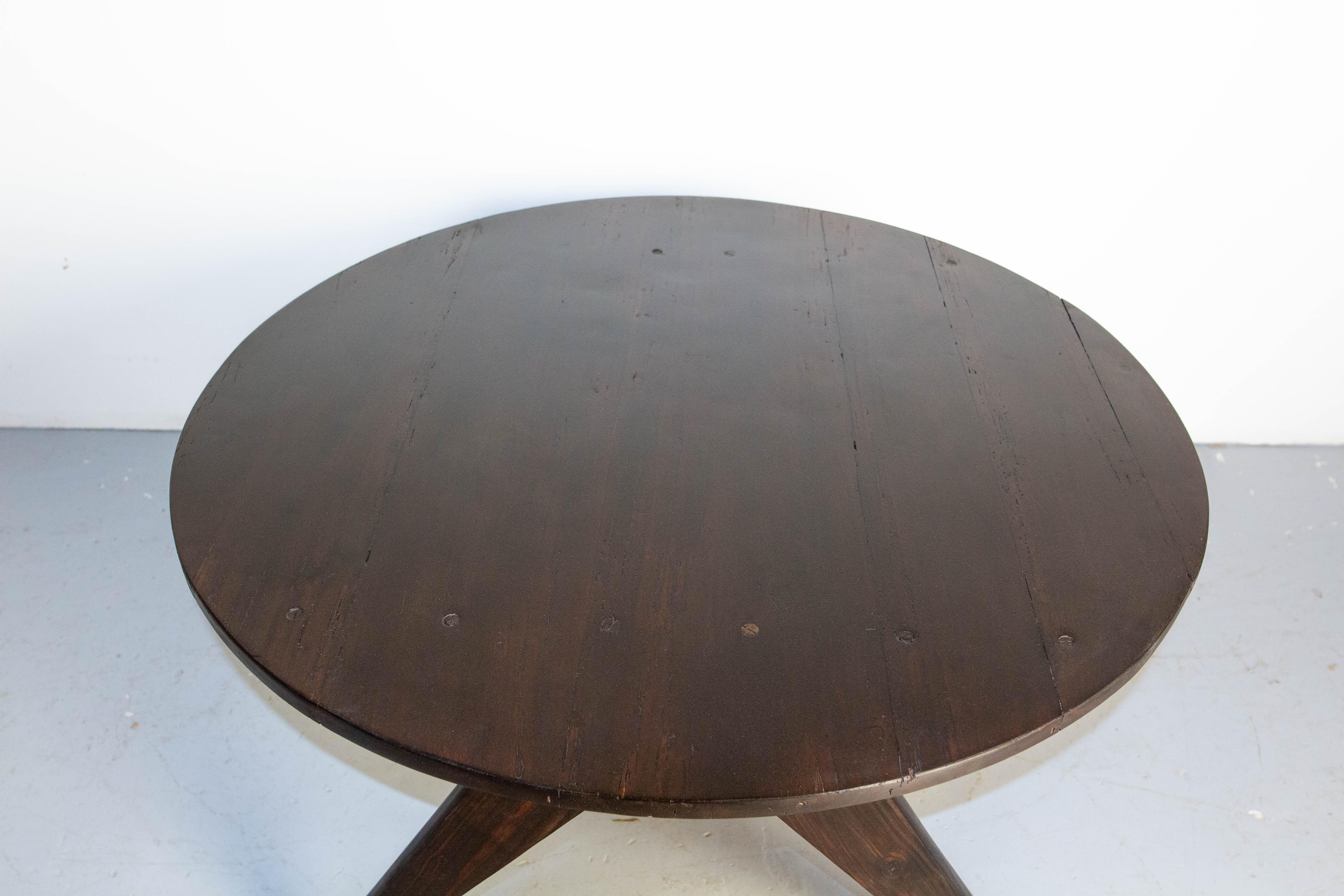 Antique Wood Round Vigneron Coffee Table Restored in the 50s Style, France For Sale 2
