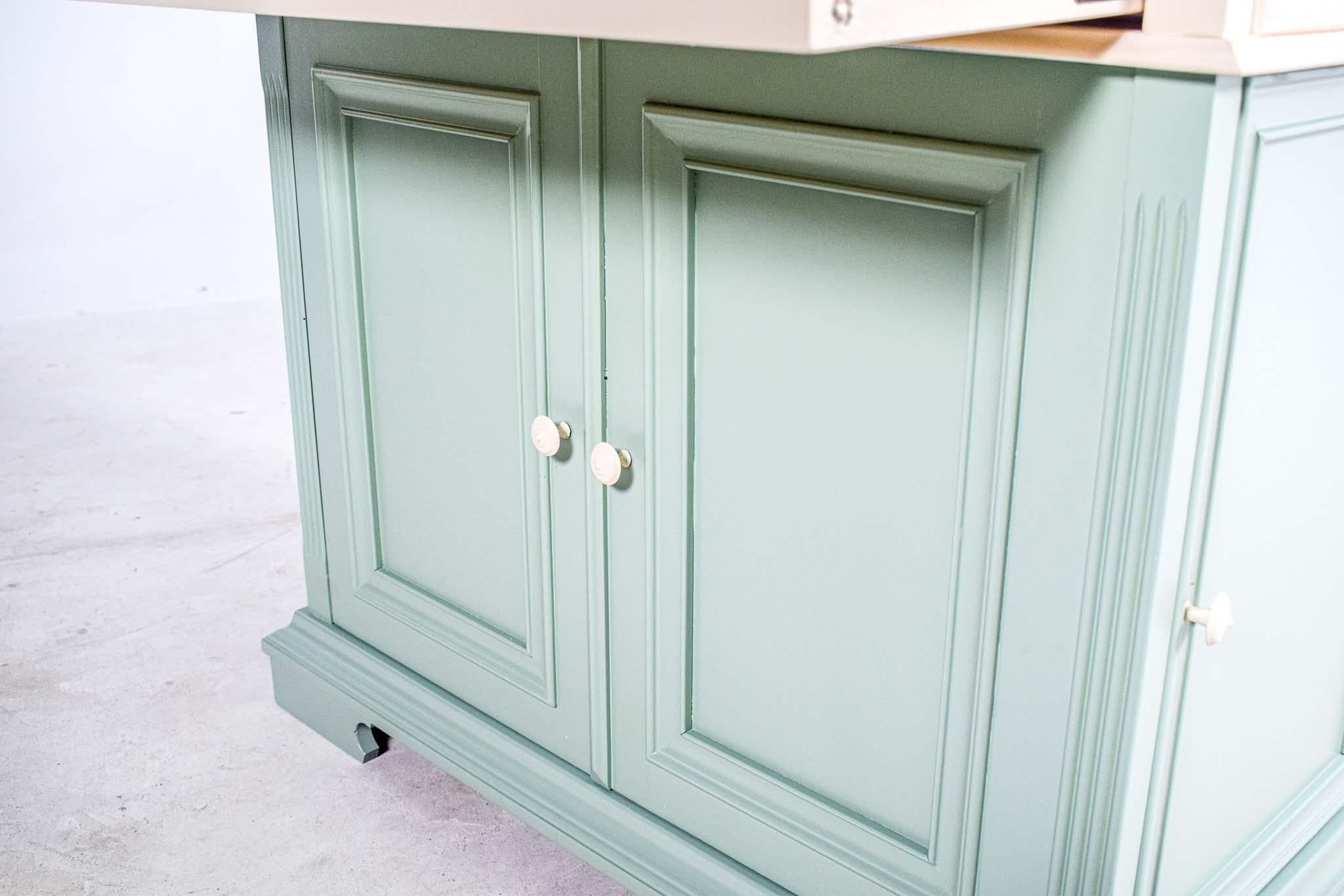 Antiker TV-Schrank aus Holz im Shabby-Chic-Stil im Angebot 2