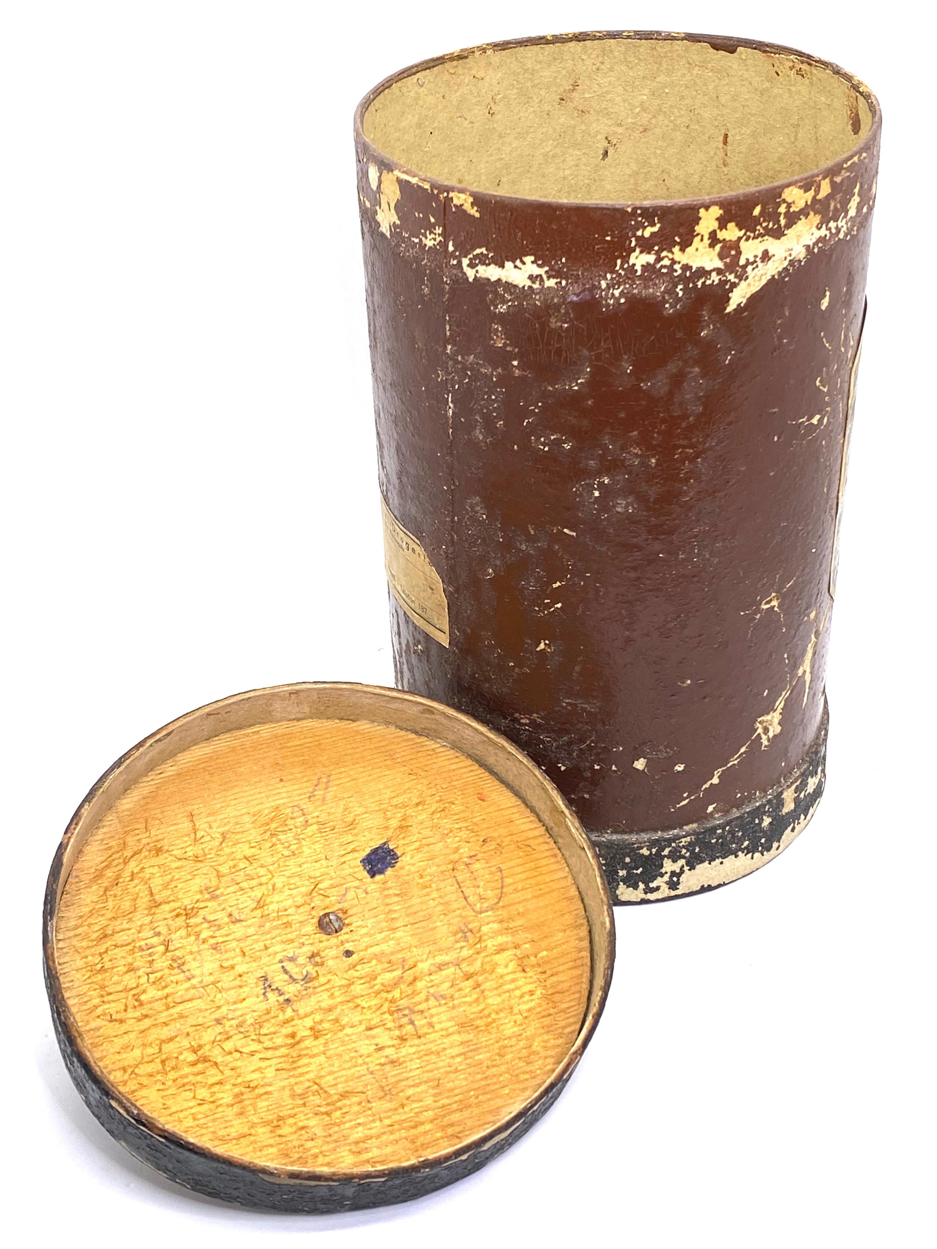 Antiguo Bote de Madera y Cartón de Farmacia para Almacenar Raíz de Valeriana en venta 3