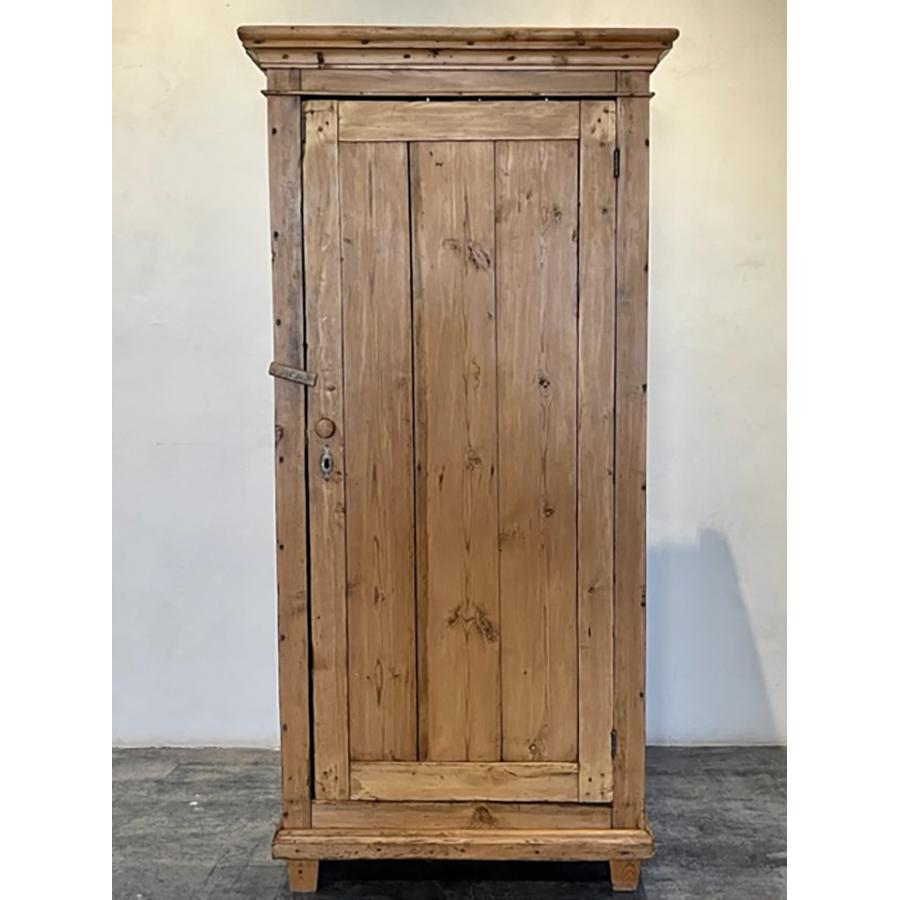 Antique wooden armoire

Item #: FR-0697

Additional info: some minor chips on wood

Material: wooden
Dimensions: 35