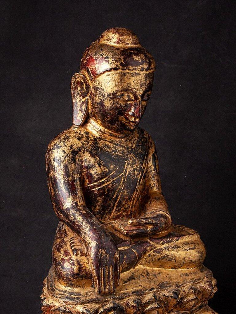 Antique Wooden Ava Buddha Statue from Burma For Sale 2