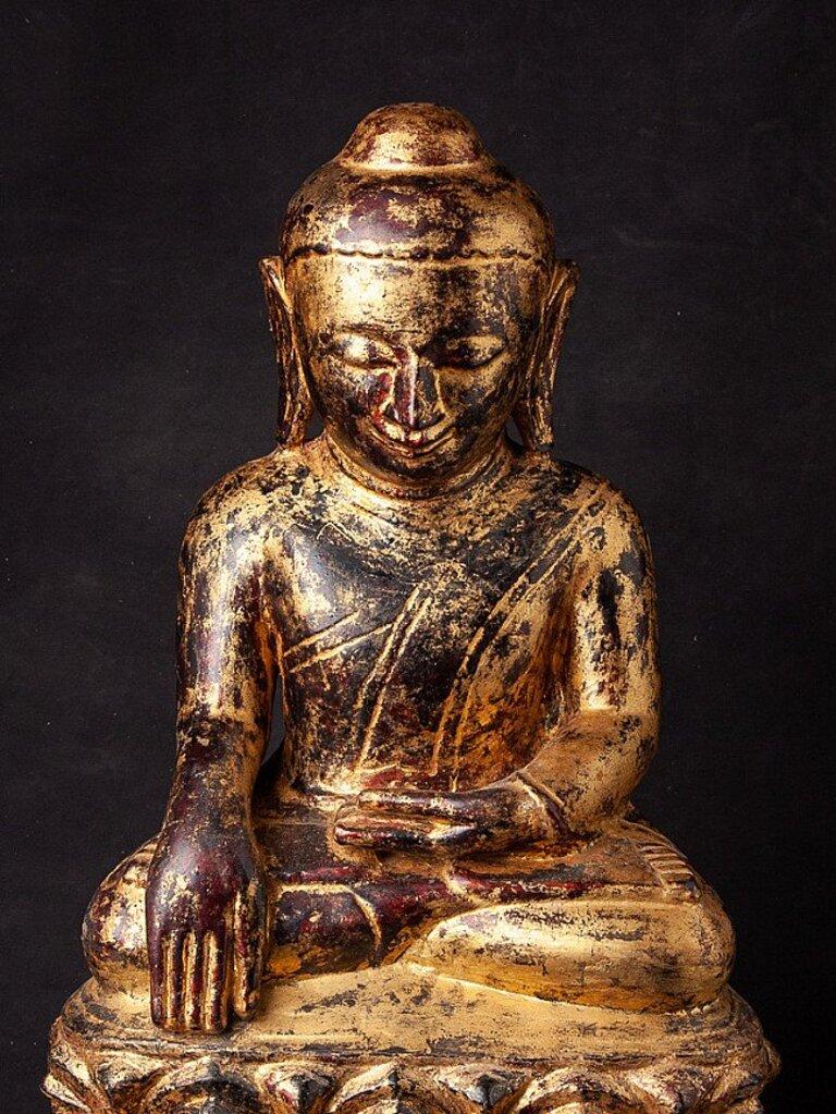 Antique Wooden Ava Buddha Statue from Burma For Sale 3